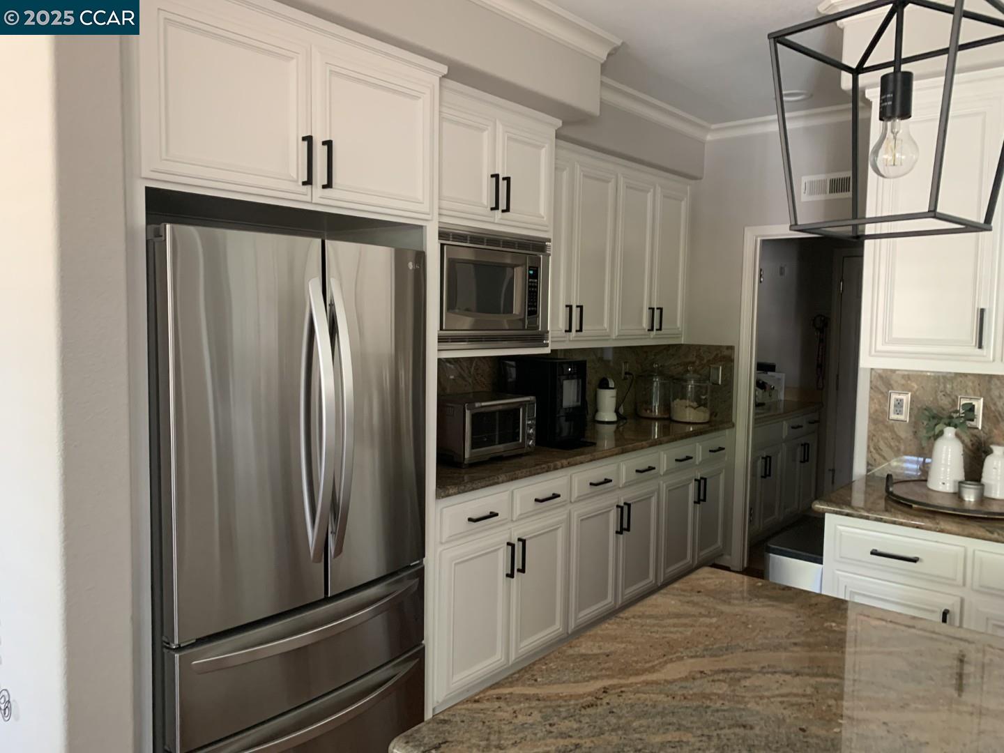 Detail Gallery Image 4 of 23 For 1124 Lake Park Dr, Oakley,  CA 94561 - 5 Beds | 3 Baths
