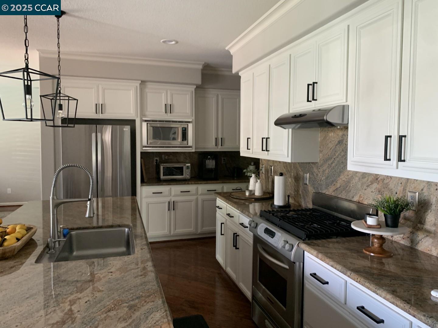 Detail Gallery Image 5 of 23 For 1124 Lake Park Dr, Oakley,  CA 94561 - 5 Beds | 3 Baths