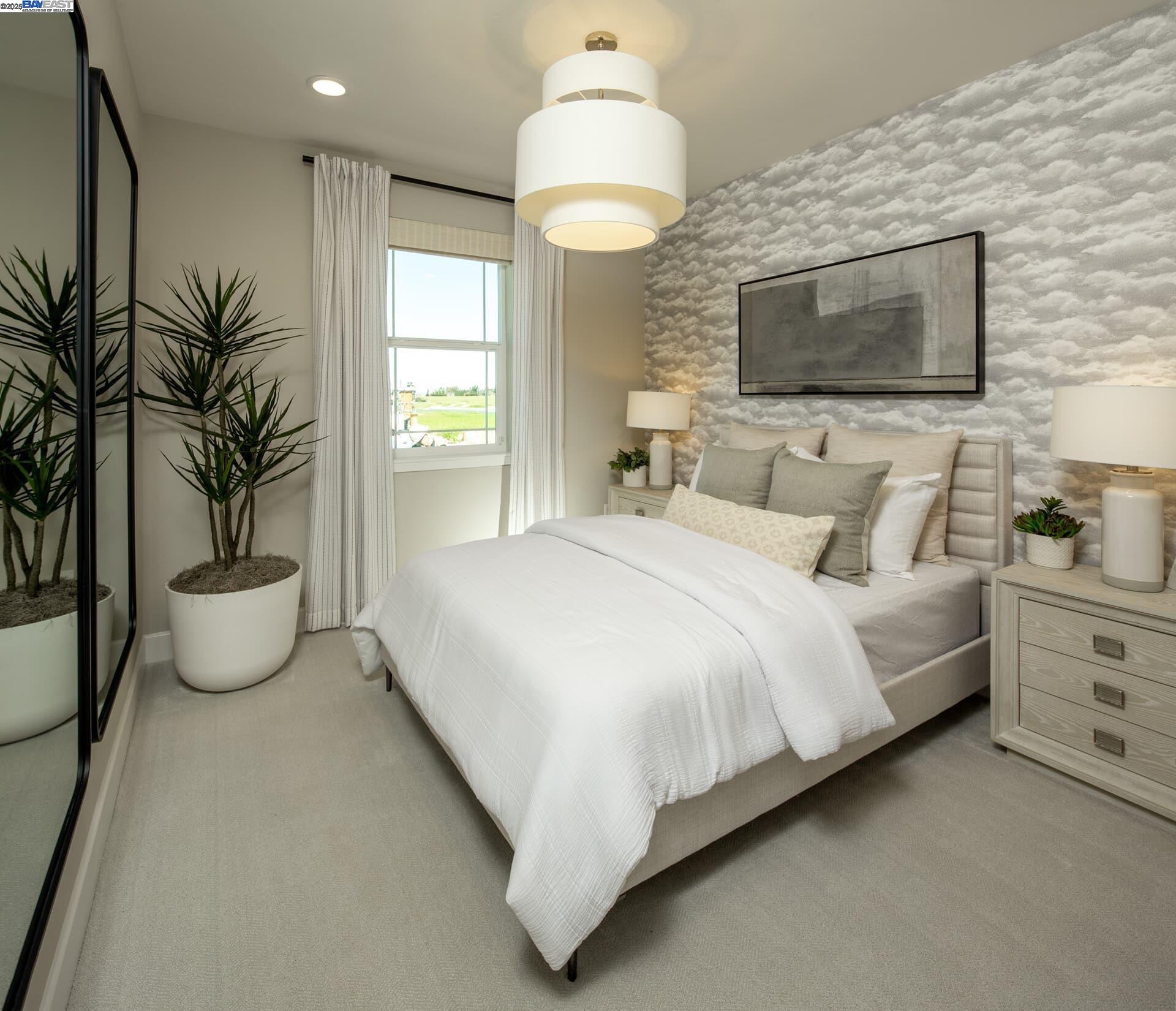 Detail Gallery Image 4 of 13 For 5072 Lone Star Way, Roseville,  CA 95747 - 4 Beds | 3 Baths