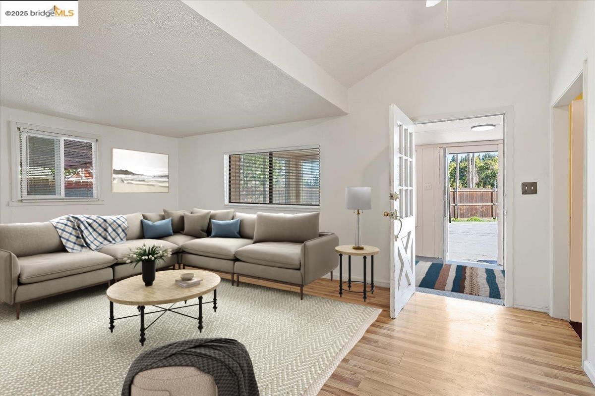 Detail Gallery Image 7 of 31 For 2108 Taylor Rd, Bethel Island,  CA 94511 - 1 Beds | 1 Baths