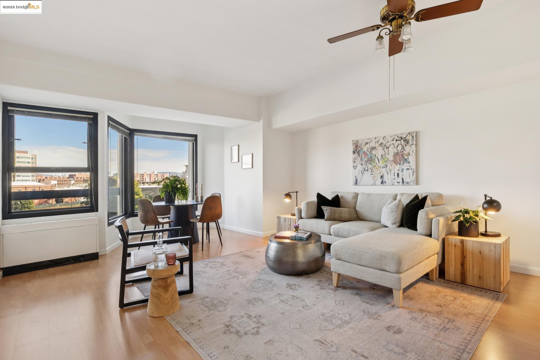 Front Image Thumbnail for EB41109235