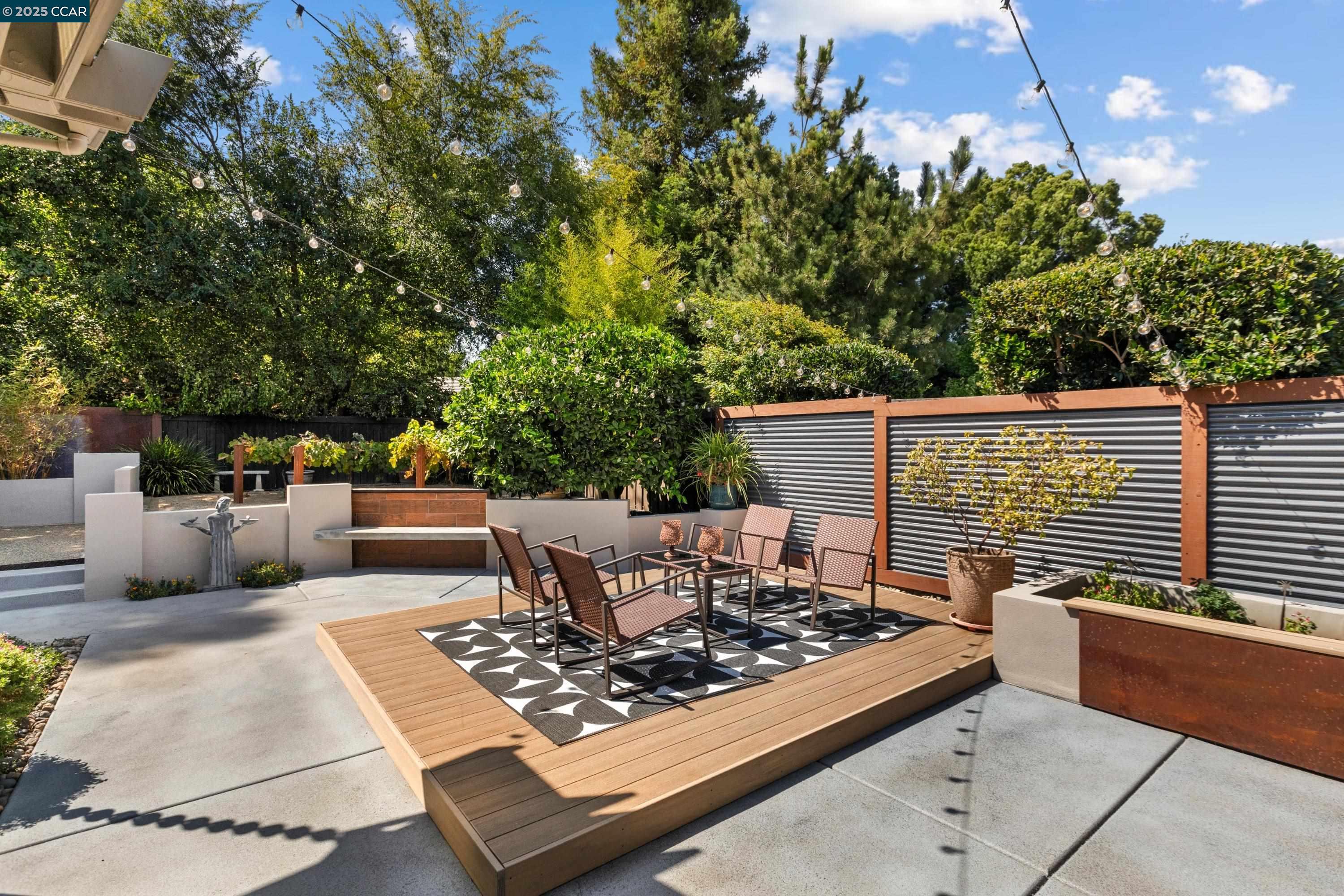 Detail Gallery Image 21 of 57 For 2645 Burnaby, Sacramento,  CA 95833 - 3 Beds | 2 Baths