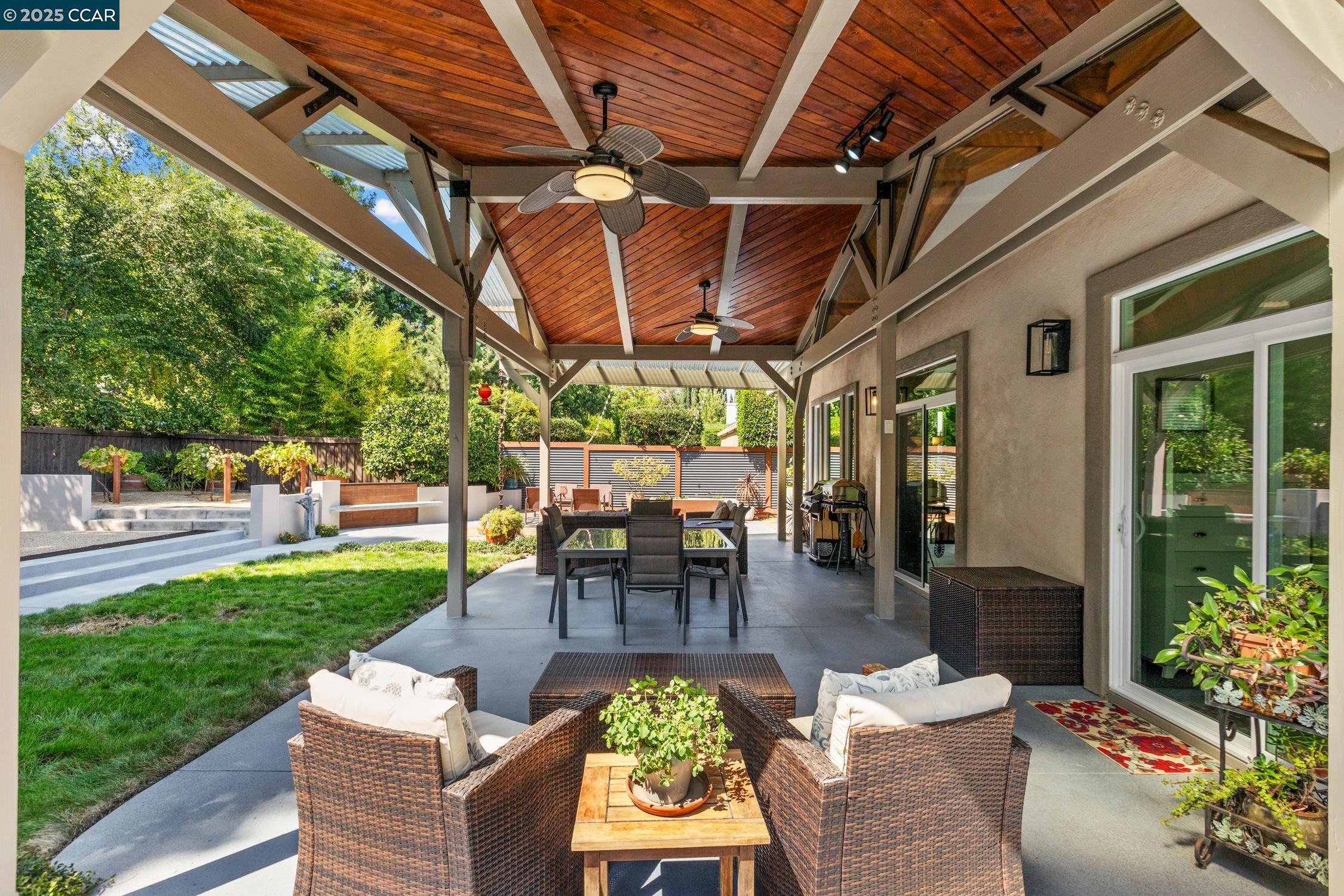Detail Gallery Image 25 of 57 For 2645 Burnaby, Sacramento,  CA 95833 - 3 Beds | 2 Baths