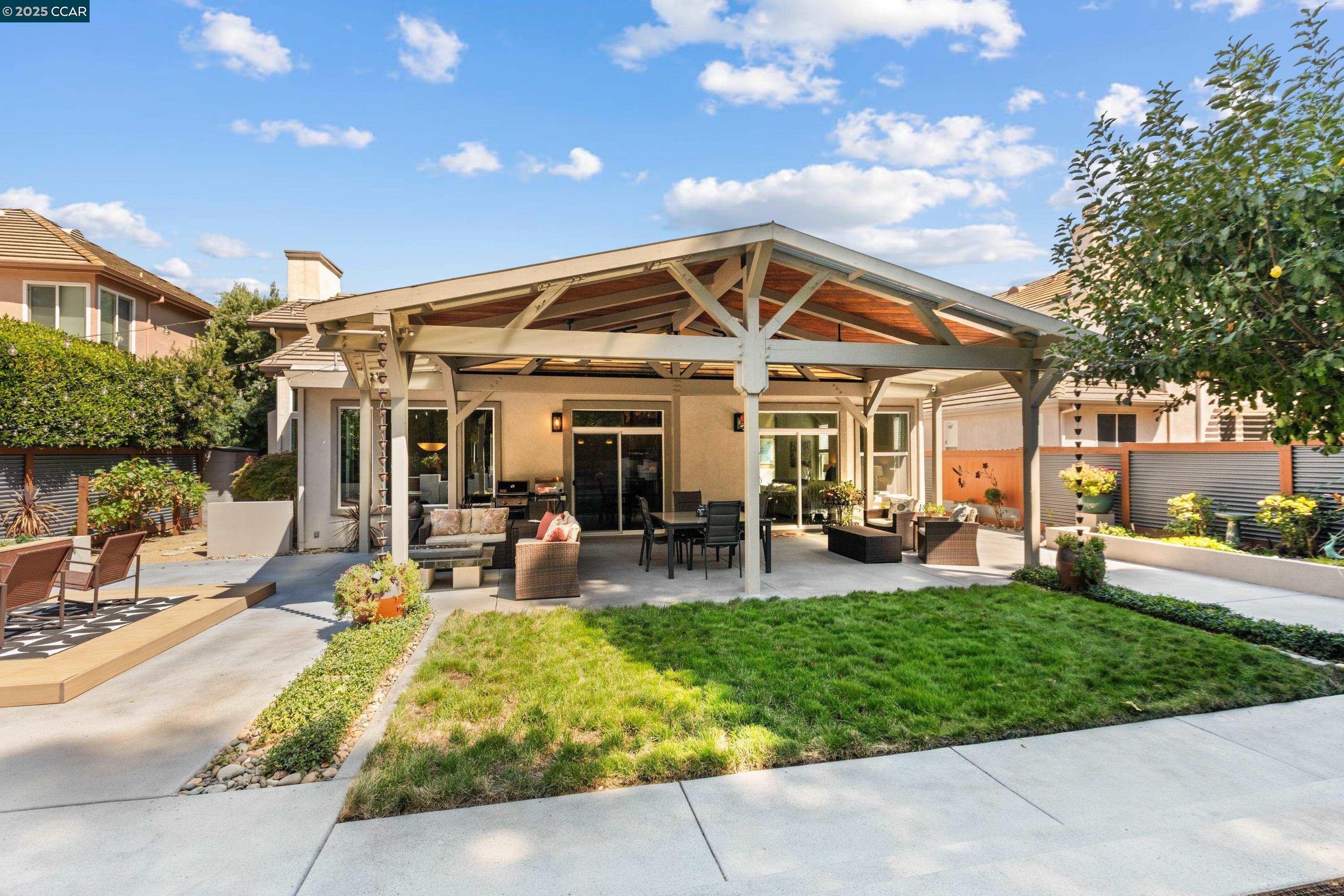 Detail Gallery Image 29 of 57 For 2645 Burnaby, Sacramento,  CA 95833 - 3 Beds | 2 Baths