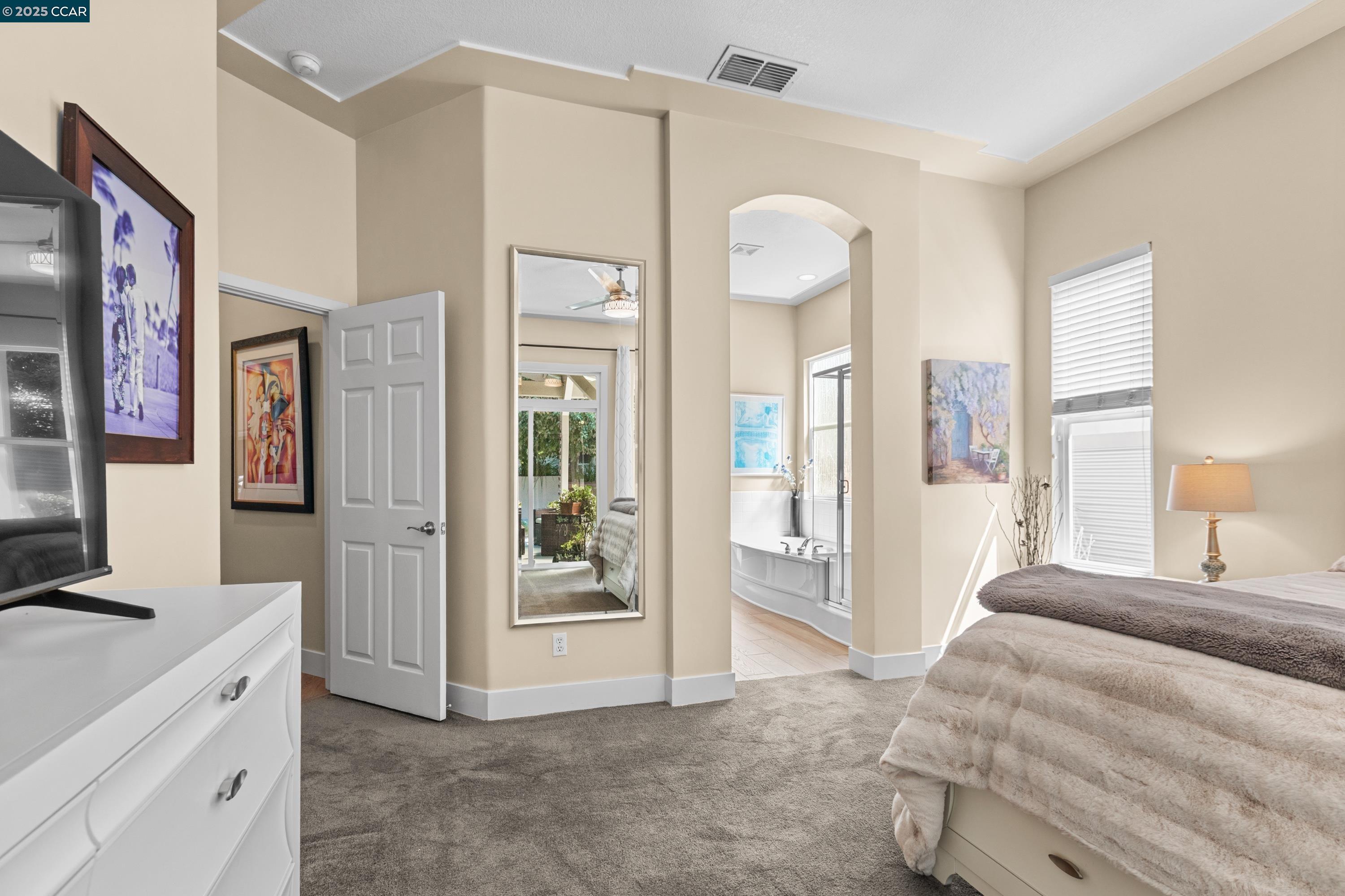 Detail Gallery Image 36 of 57 For 2645 Burnaby, Sacramento,  CA 95833 - 3 Beds | 2 Baths