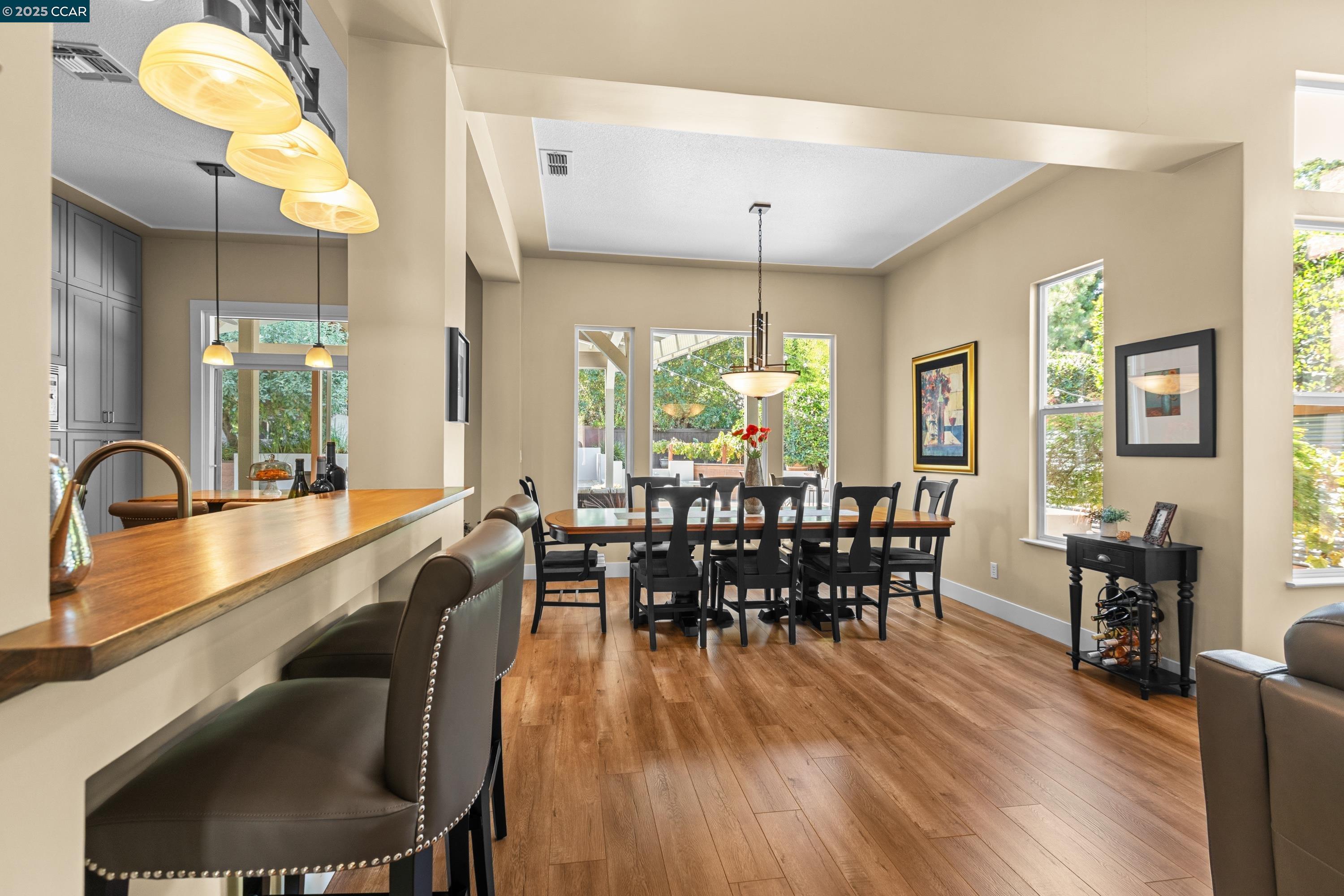 Detail Gallery Image 10 of 57 For 2645 Burnaby, Sacramento,  CA 95833 - 3 Beds | 2 Baths