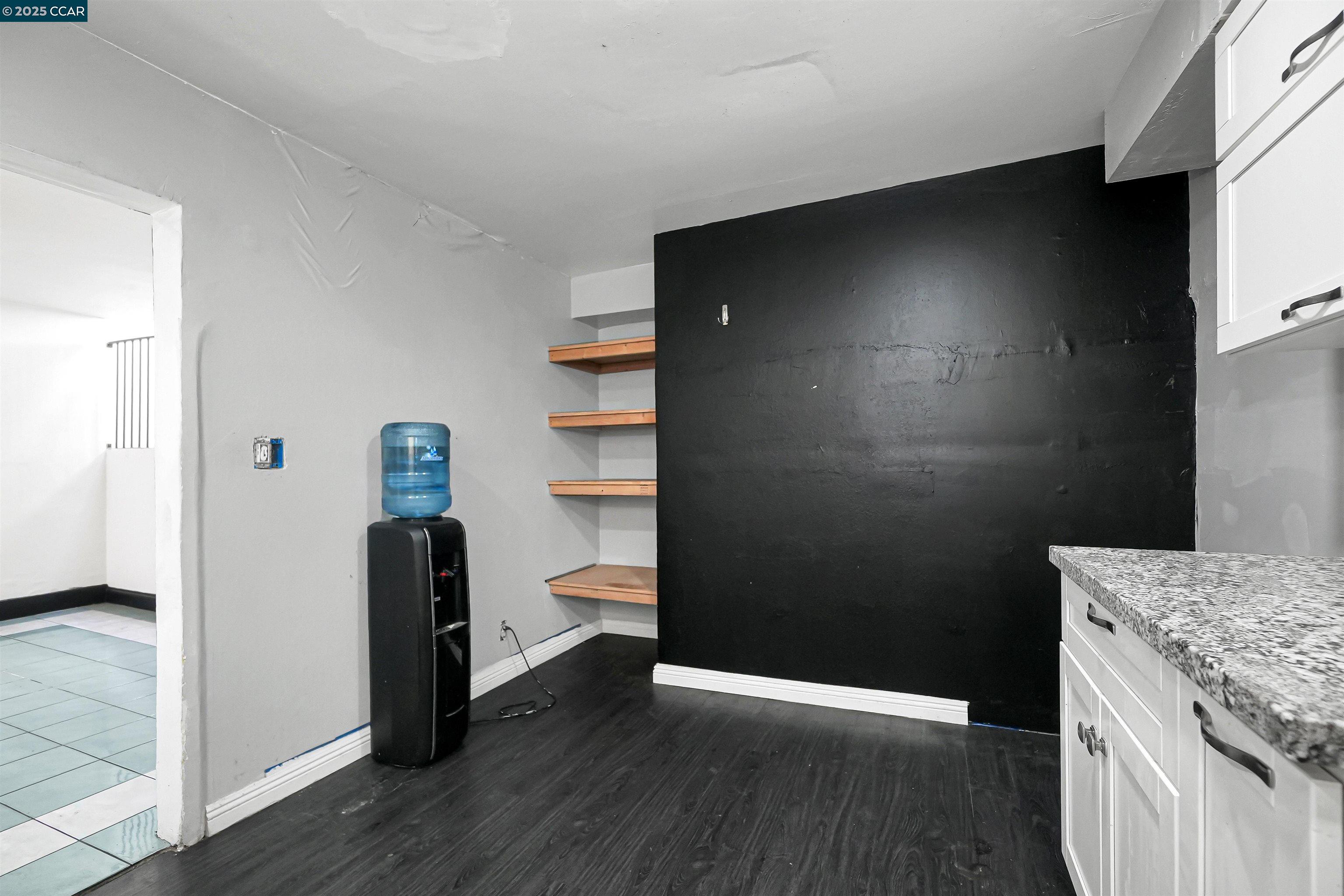 Detail Gallery Image 17 of 48 For 215 Thornton Ave, San Francisco,  CA 94124 - 4 Beds | 1/1 Baths