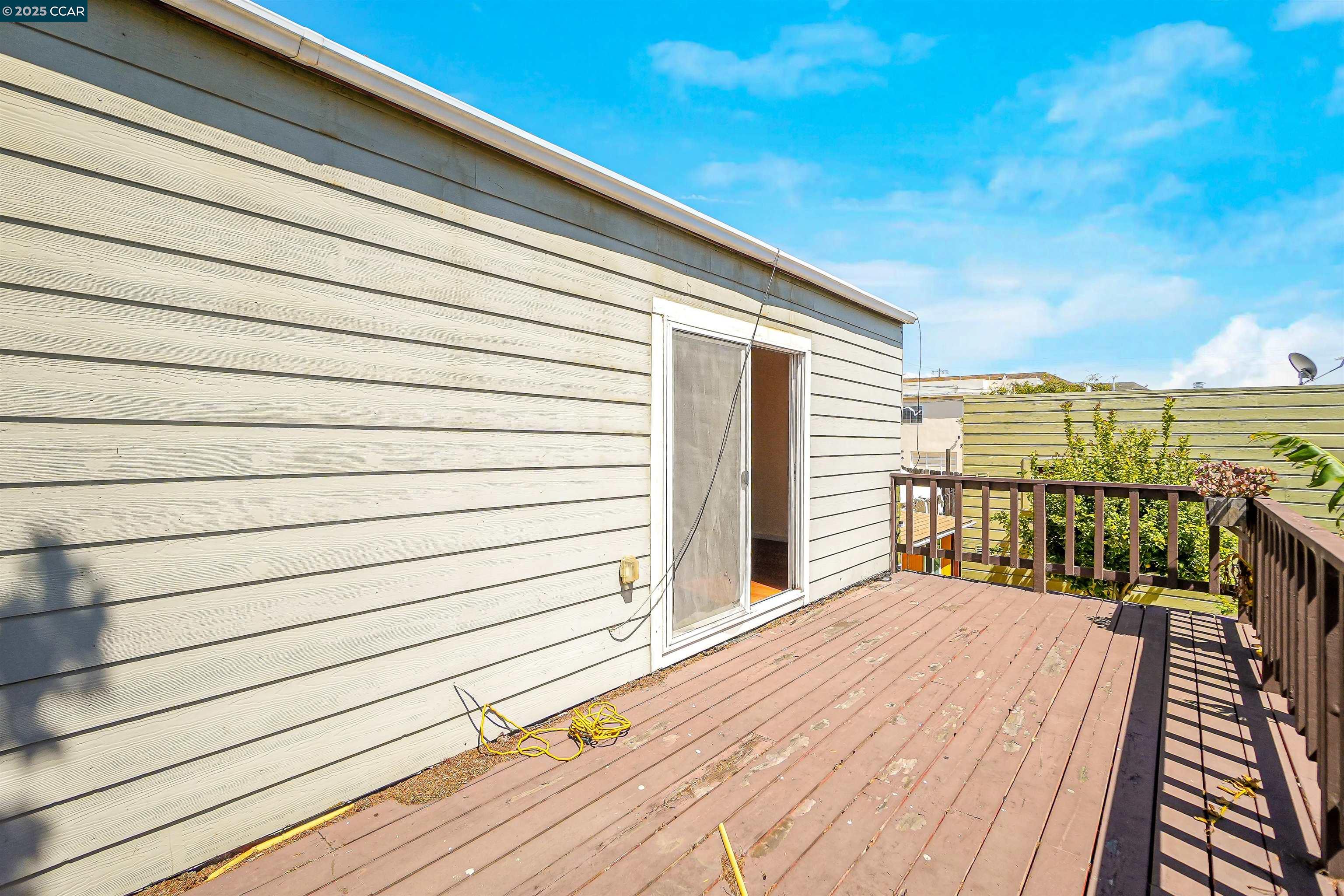 Detail Gallery Image 24 of 48 For 215 Thornton Ave, San Francisco,  CA 94124 - 4 Beds | 1/1 Baths