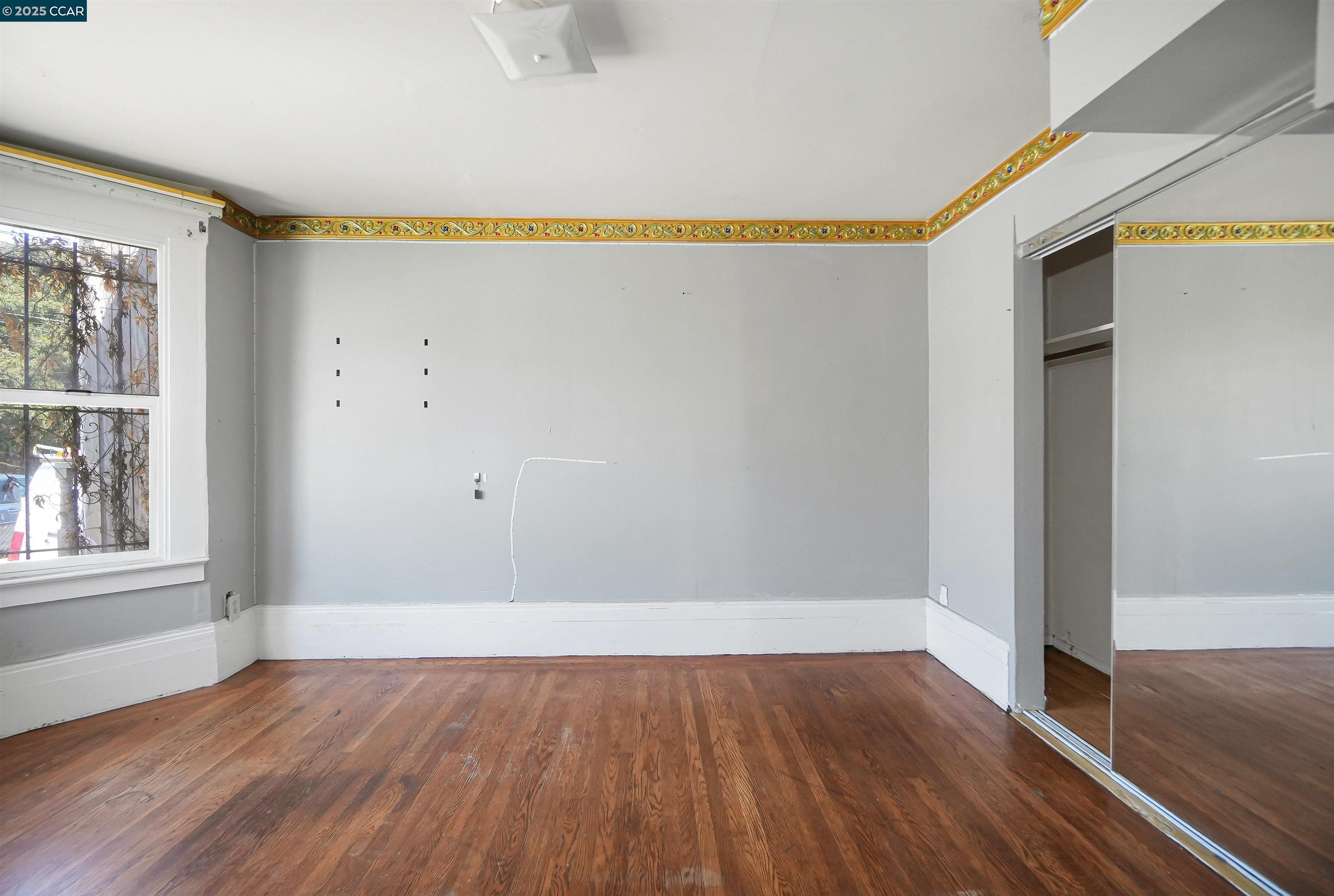 Detail Gallery Image 26 of 48 For 215 Thornton Ave, San Francisco,  CA 94124 - 4 Beds | 1/1 Baths