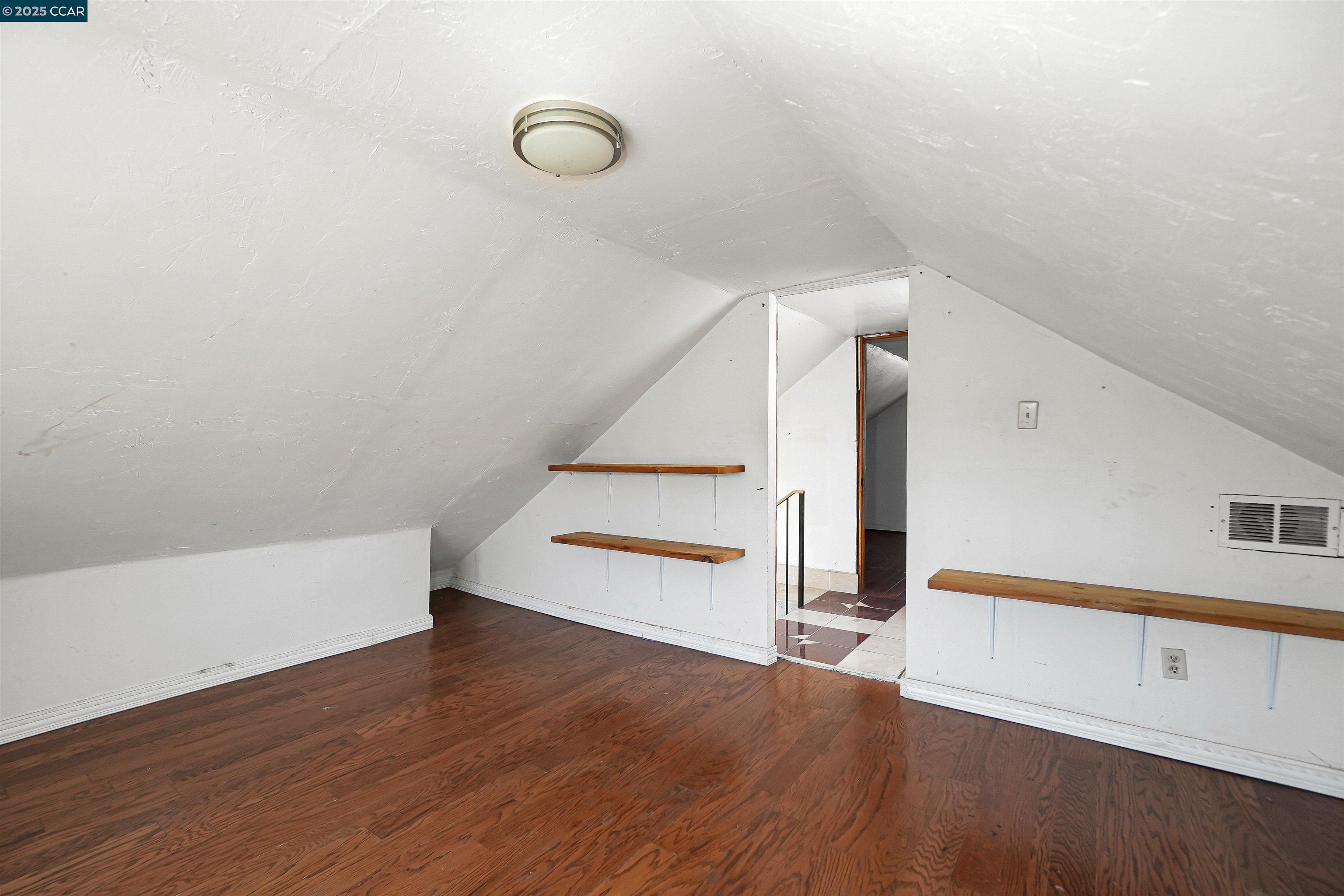 Detail Gallery Image 32 of 48 For 215 Thornton Ave, San Francisco,  CA 94124 - 4 Beds | 1/1 Baths