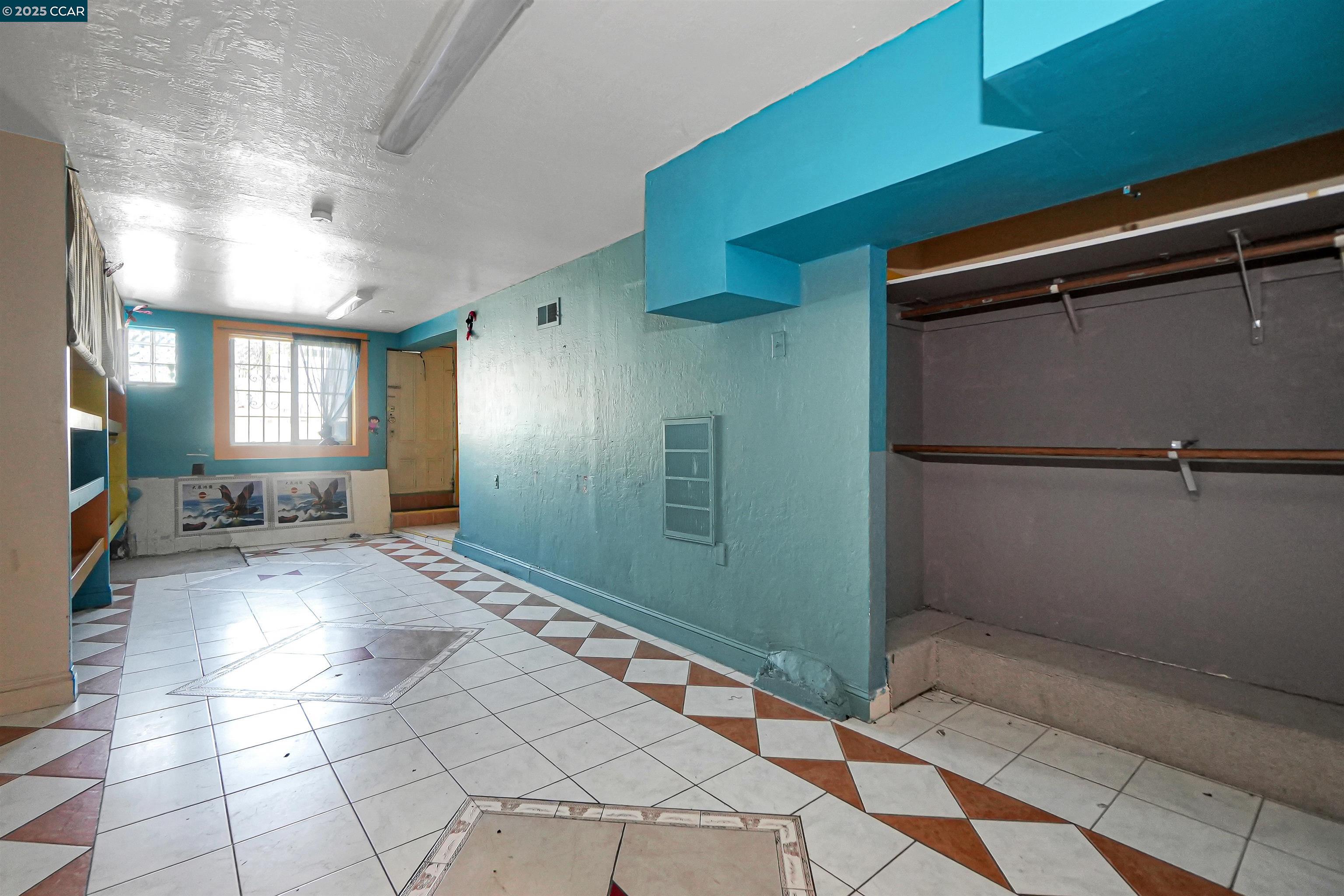 Detail Gallery Image 40 of 48 For 215 Thornton Ave, San Francisco,  CA 94124 - 4 Beds | 1/1 Baths