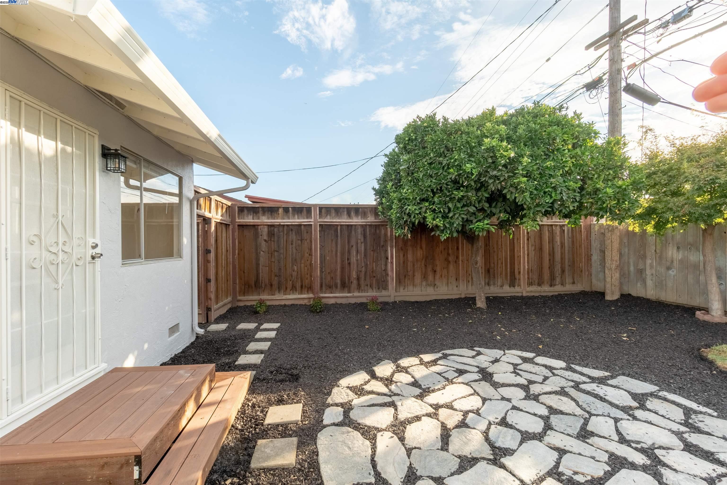 Detail Gallery Image 23 of 25 For 4759 Stevenson Blvd, Fremont,  CA 94538 - 3 Beds | 2 Baths