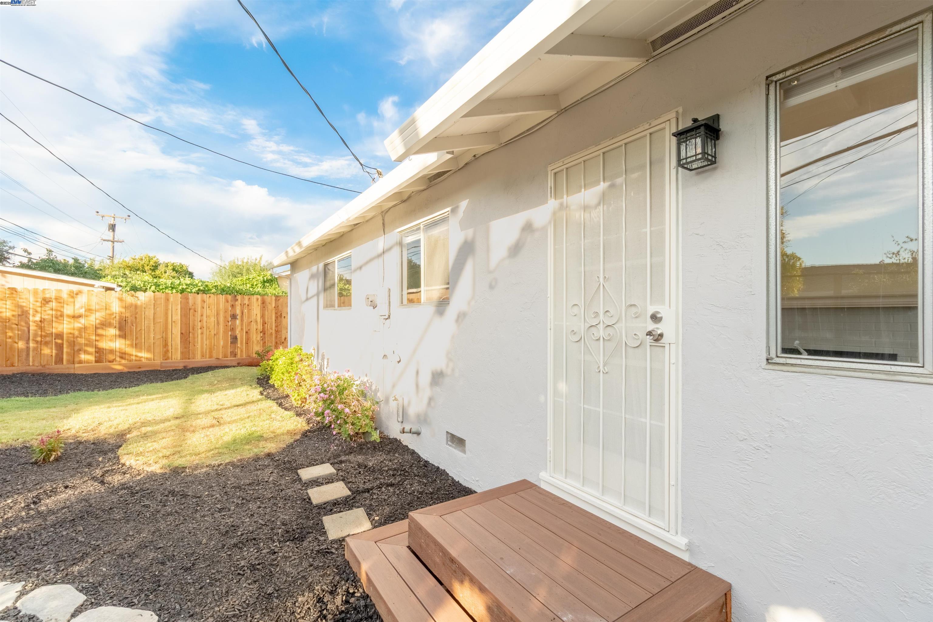Detail Gallery Image 24 of 25 For 4759 Stevenson Blvd, Fremont,  CA 94538 - 3 Beds | 2 Baths