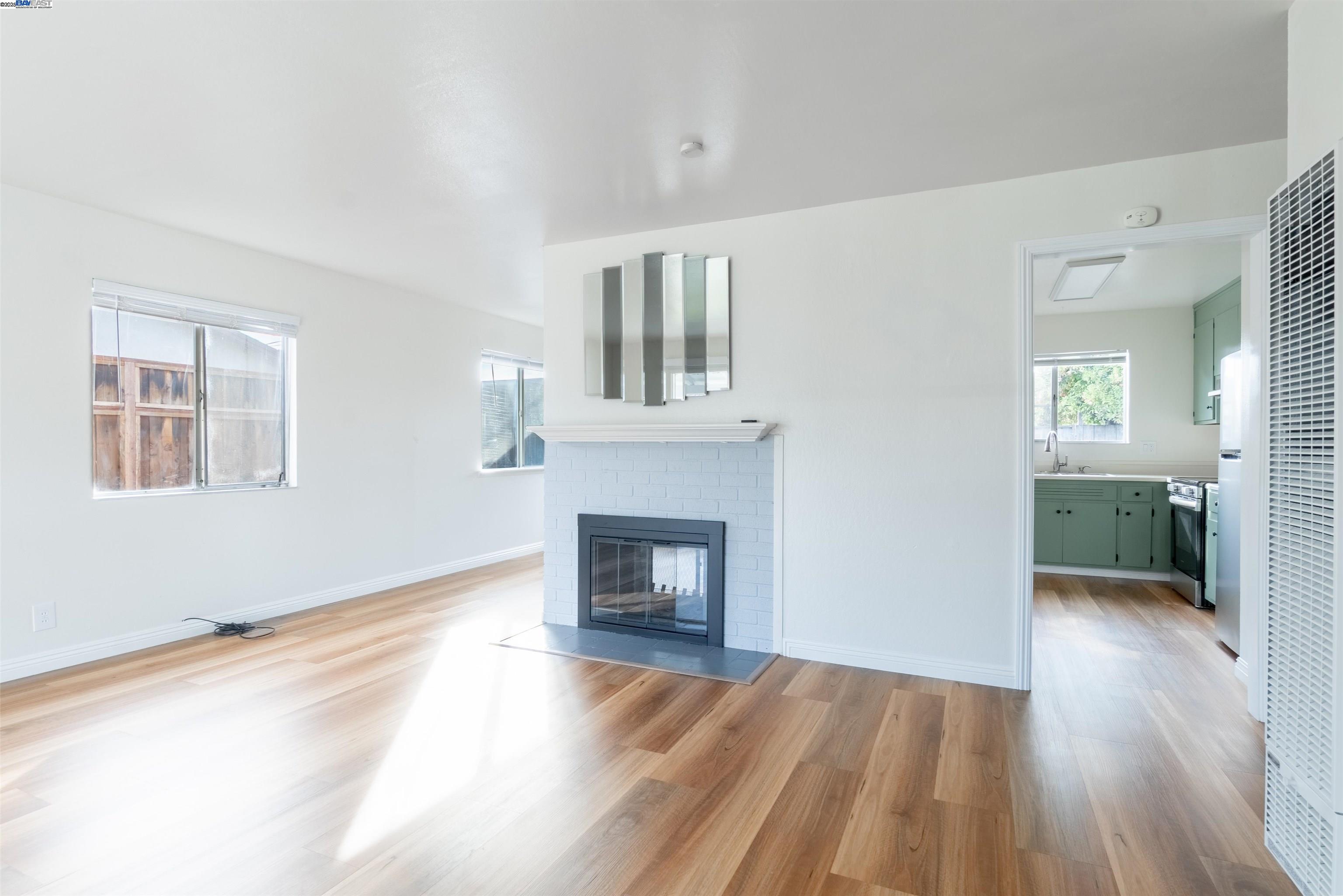 Detail Gallery Image 5 of 25 For 4759 Stevenson Blvd, Fremont,  CA 94538 - 3 Beds | 2 Baths