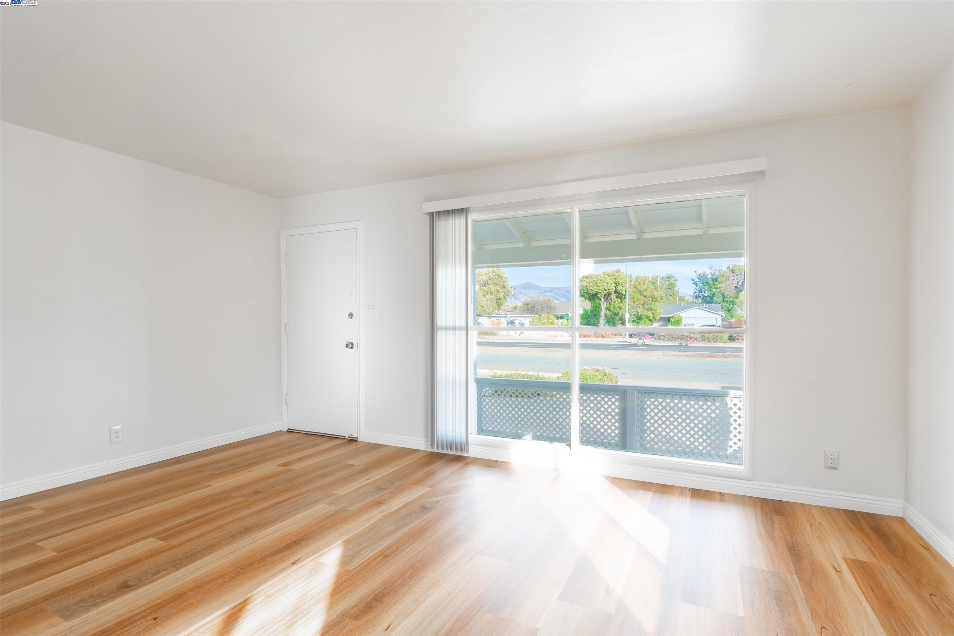 Detail Gallery Image 7 of 25 For 4759 Stevenson Blvd, Fremont,  CA 94538 - 3 Beds | 2 Baths