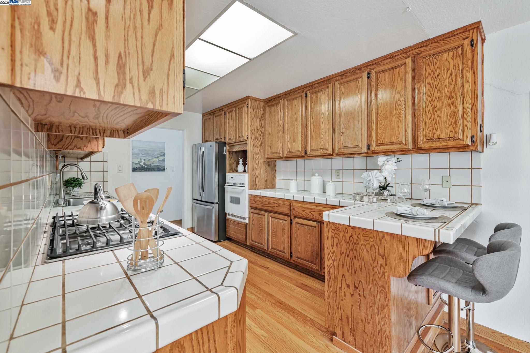 Detail Gallery Image 7 of 34 For 4751 Wadsworth Ct, Fremont,  CA 94538 - 4 Beds | 3 Baths