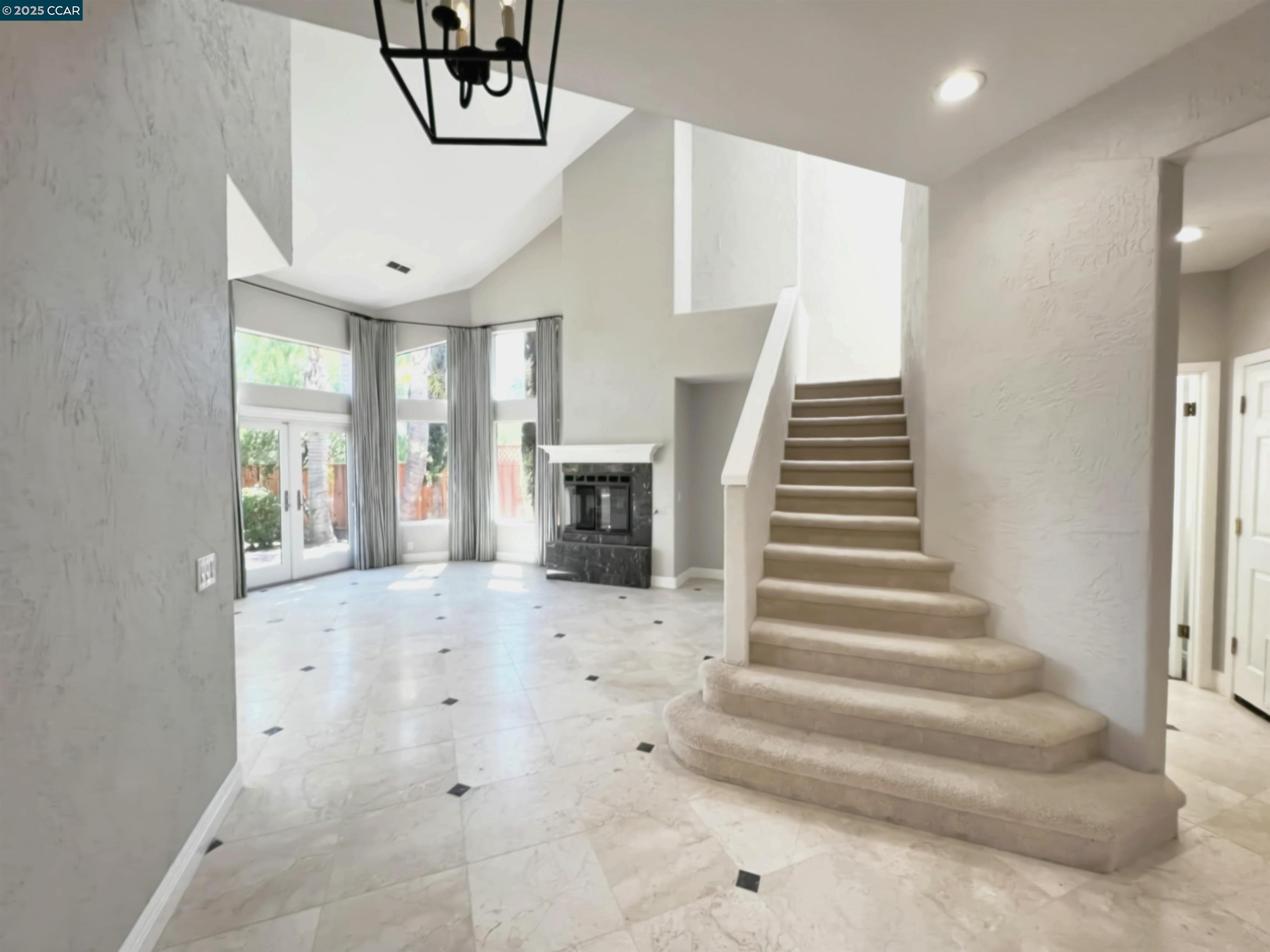 Detail Gallery Image 13 of 39 For 120 Cortona Dr, San Ramon,  CA 94582 - 3 Beds | 2 Baths