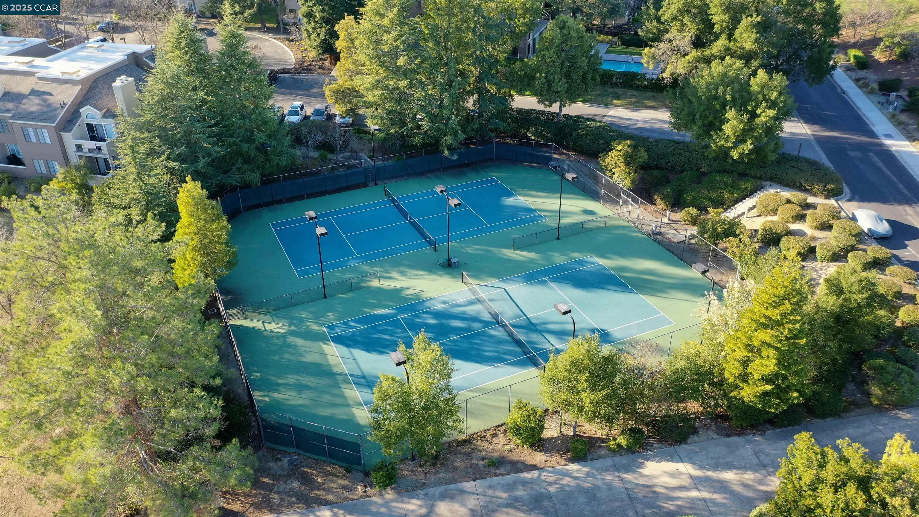 Detail Gallery Image 33 of 39 For 120 Cortona Dr, San Ramon,  CA 94582 - 3 Beds | 2 Baths