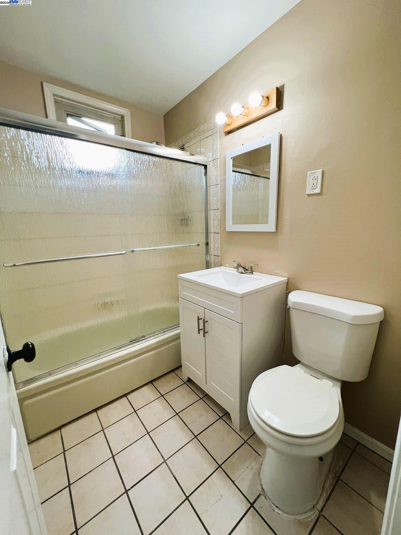 Detail Gallery Image 17 of 23 For 344 Rousseau St, Hayward,  CA 94544 - 3 Beds | 2 Baths