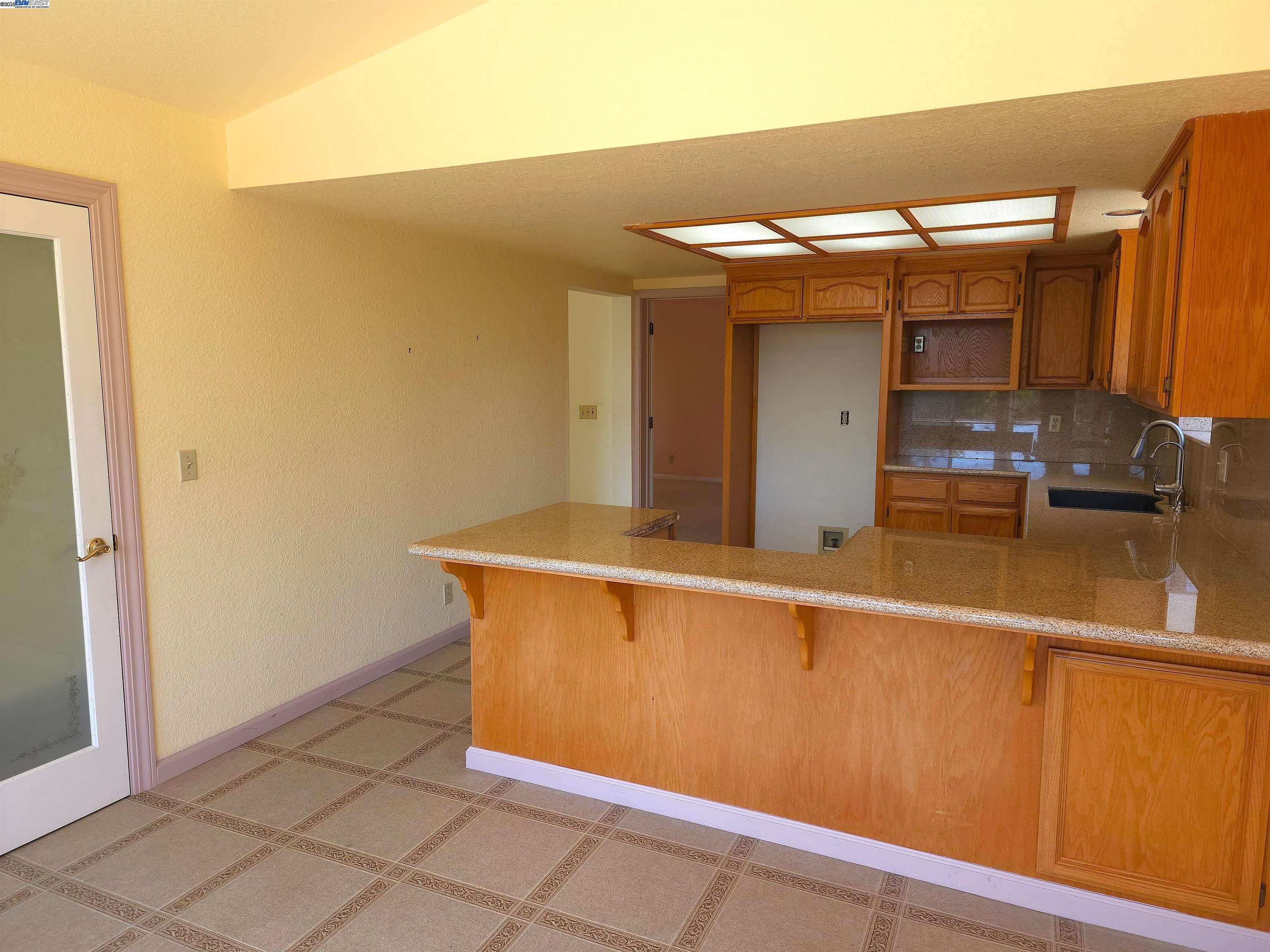 Detail Gallery Image 14 of 48 For 13312 Thistle Loop, Penn Valley,  CA 95946-9146 - 4 Beds | 2/1 Baths