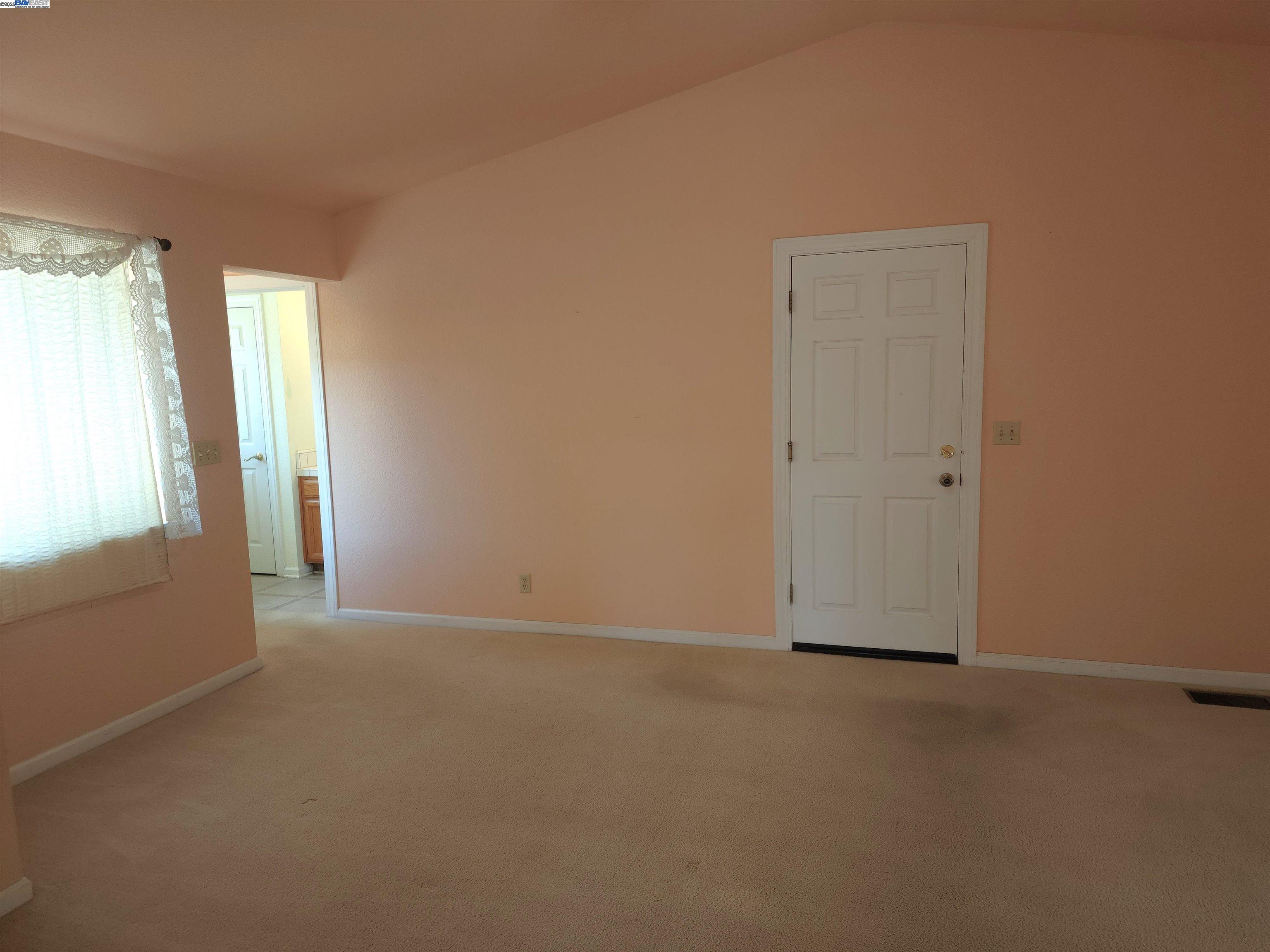 Detail Gallery Image 18 of 48 For 13312 Thistle Loop, Penn Valley,  CA 95946-9146 - 4 Beds | 2/1 Baths
