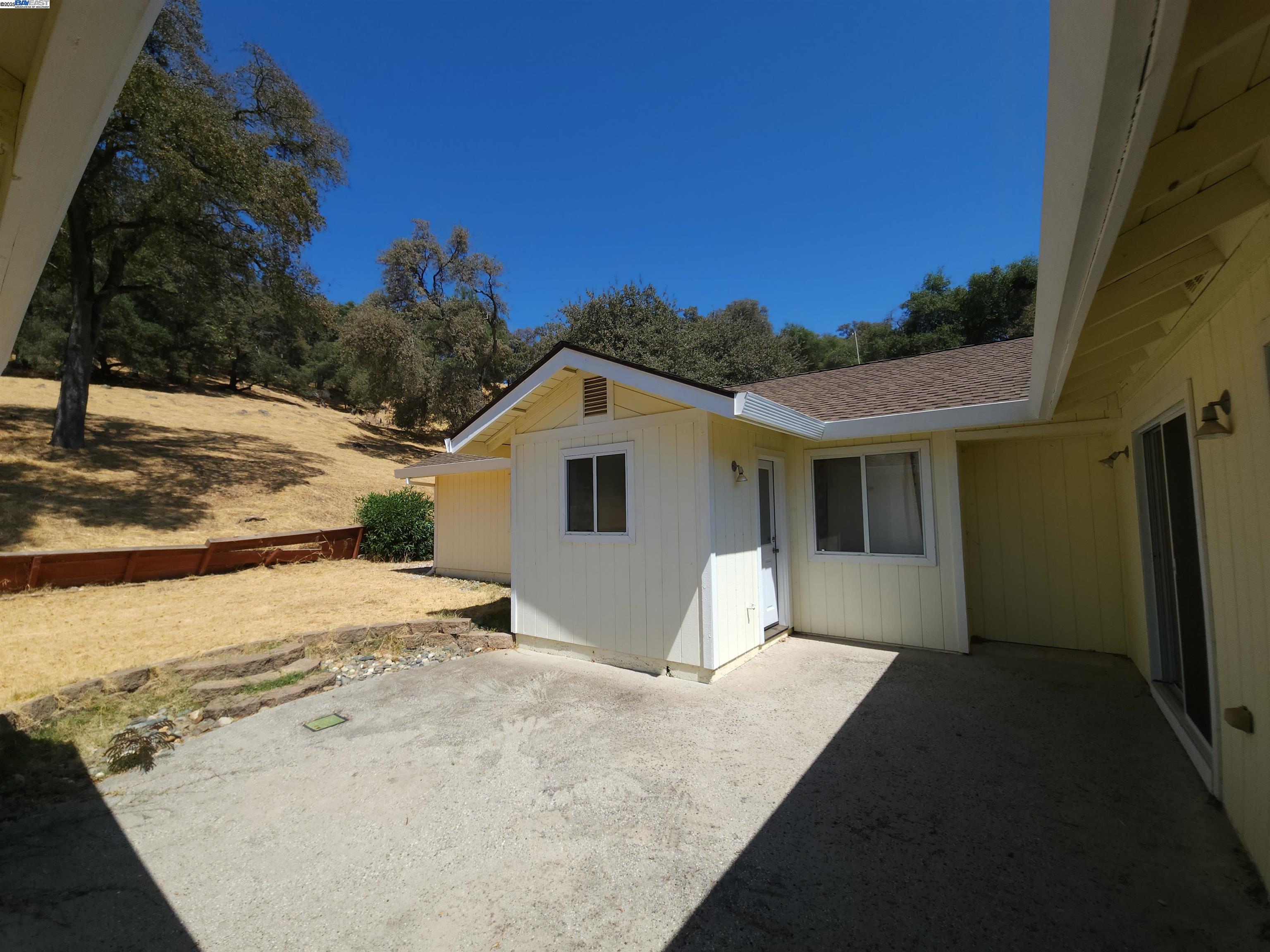 Detail Gallery Image 38 of 48 For 13312 Thistle Loop, Penn Valley,  CA 95946-9146 - 4 Beds | 2/1 Baths