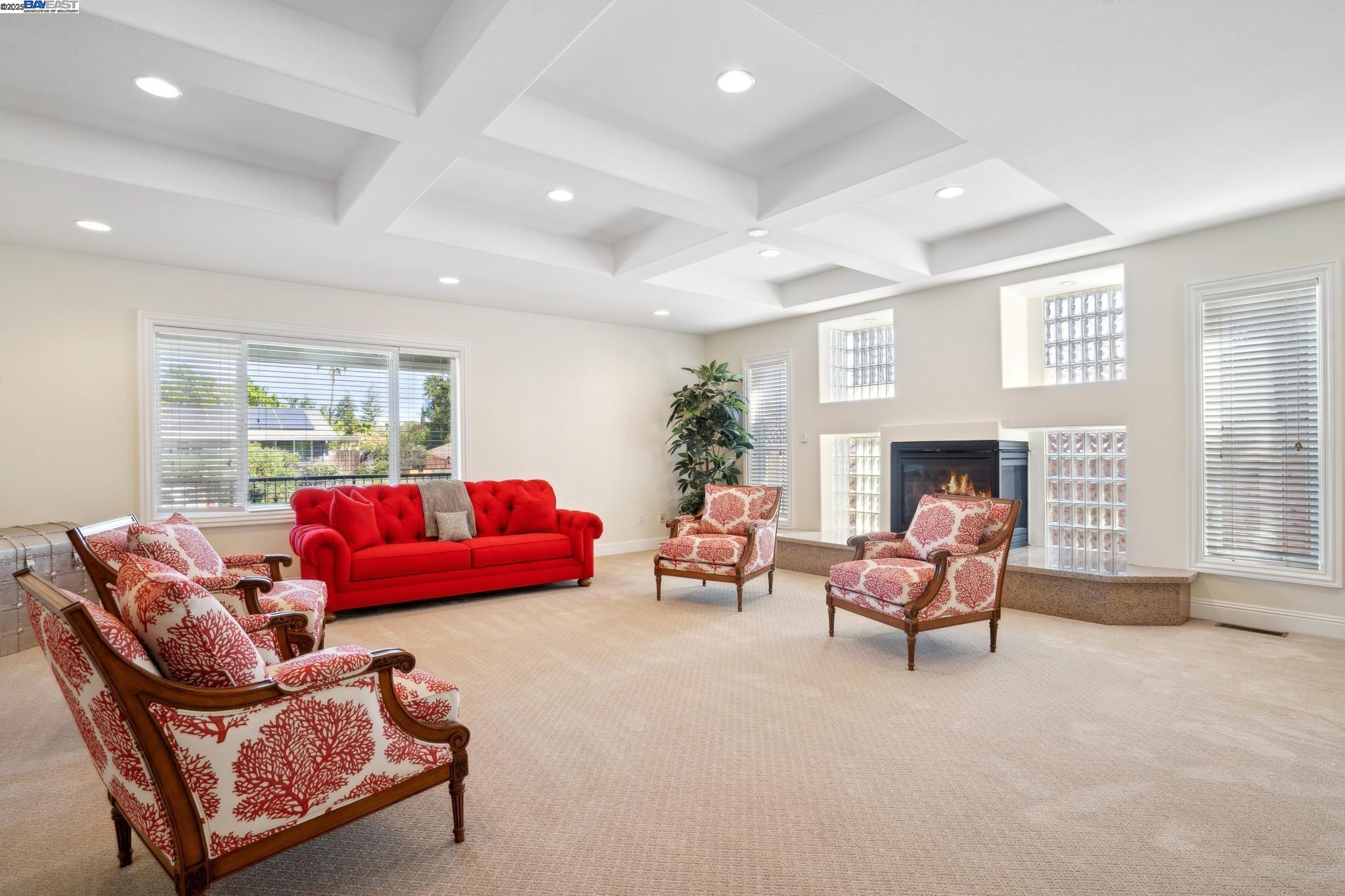 Detail Gallery Image 5 of 58 For 367 Mt Washington Way, Clayton,  CA 94517 - 4 Beds | 4 Baths