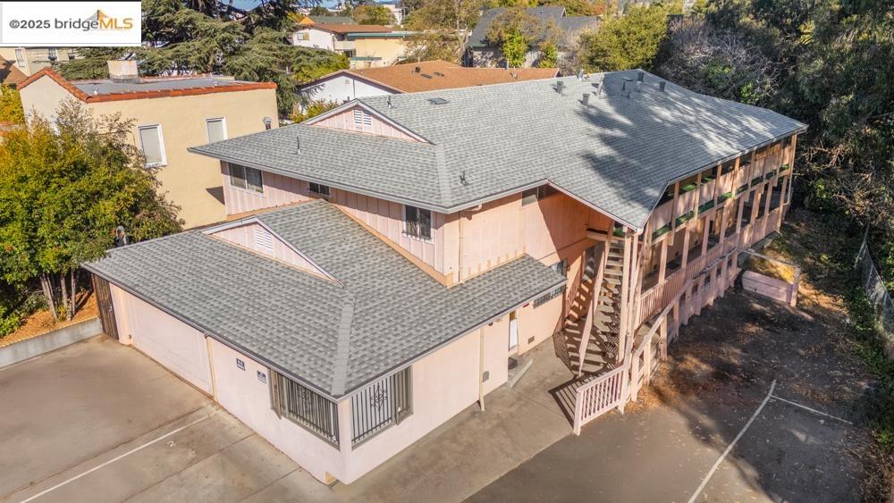 Detail Gallery Image 2 of 28 For 3186 Mckillop Rd, Oakland,  CA 94602 - – Beds | – Baths