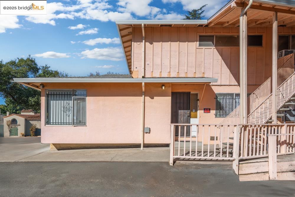 Detail Gallery Image 13 of 28 For 3186 Mckillop Rd, Oakland,  CA 94602 - – Beds | – Baths