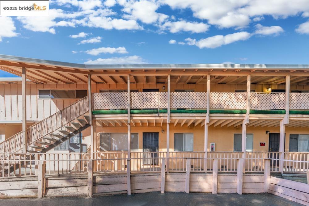Detail Gallery Image 14 of 28 For 3186 Mckillop Rd, Oakland,  CA 94602 - – Beds | – Baths