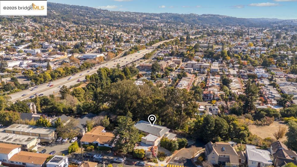 Detail Gallery Image 18 of 28 For 3186 Mckillop Rd, Oakland,  CA 94602 - – Beds | – Baths