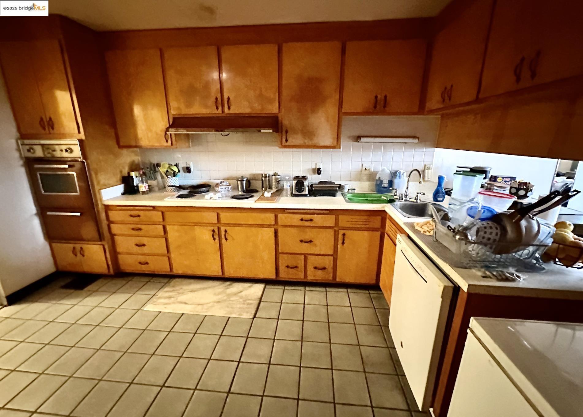 Detail Gallery Image 9 of 28 For 3186 Mckillop Rd, Oakland,  CA 94602 - – Beds | – Baths
