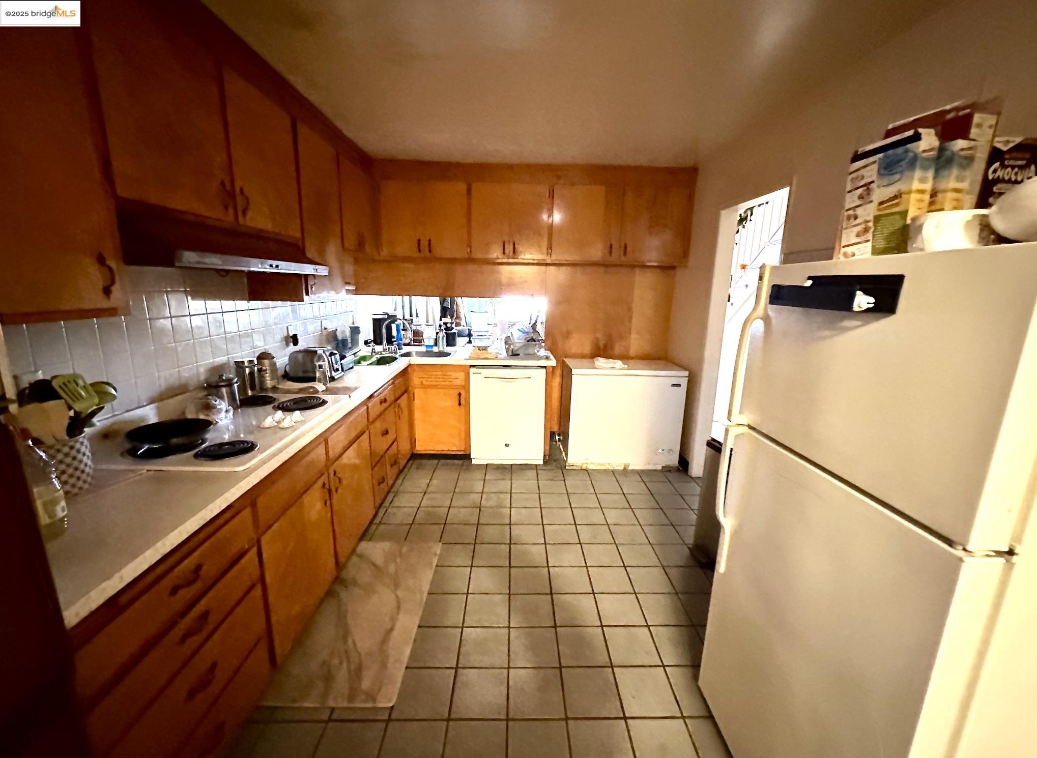Detail Gallery Image 10 of 28 For 3186 Mckillop Rd, Oakland,  CA 94602 - – Beds | – Baths