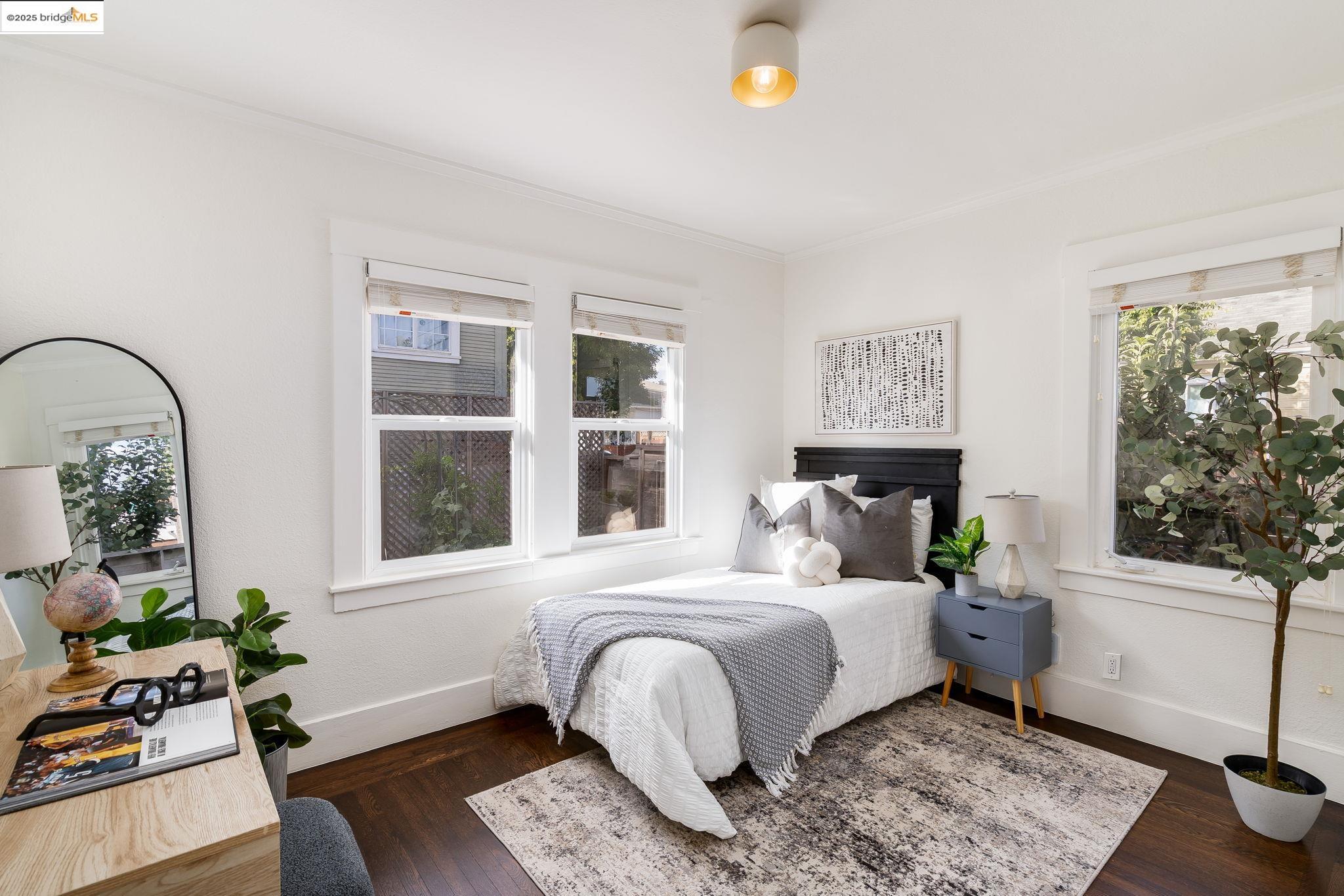 Detail Gallery Image 14 of 39 For 3661 Loma Vista, Oakland,  CA 94619 - 2 Beds | 1 Baths