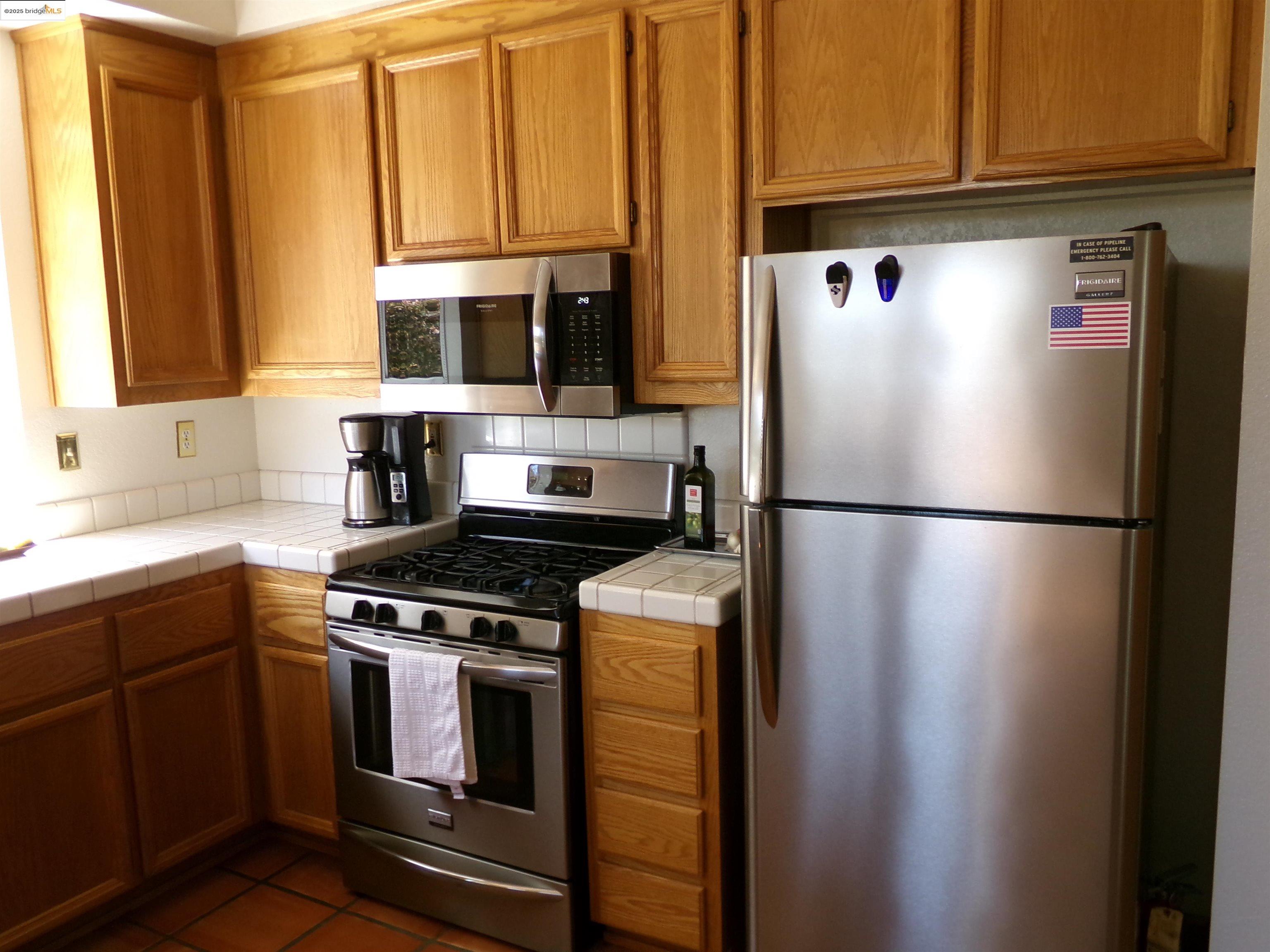 Detail Gallery Image 10 of 23 For 4836 Belford Peak Way, Antioch,  CA 94531 - 3 Beds | 2 Baths