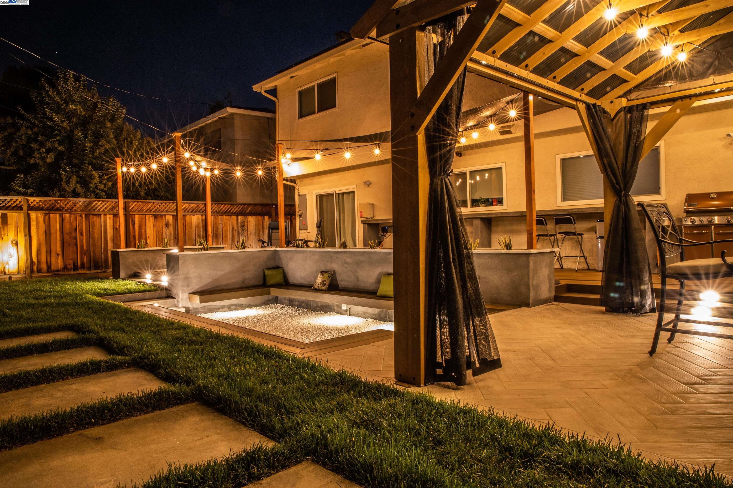 Detail Gallery Image 16 of 17 For 1019 Lenor Way, San Jose,  CA 95128 - 5 Beds | 2/1 Baths