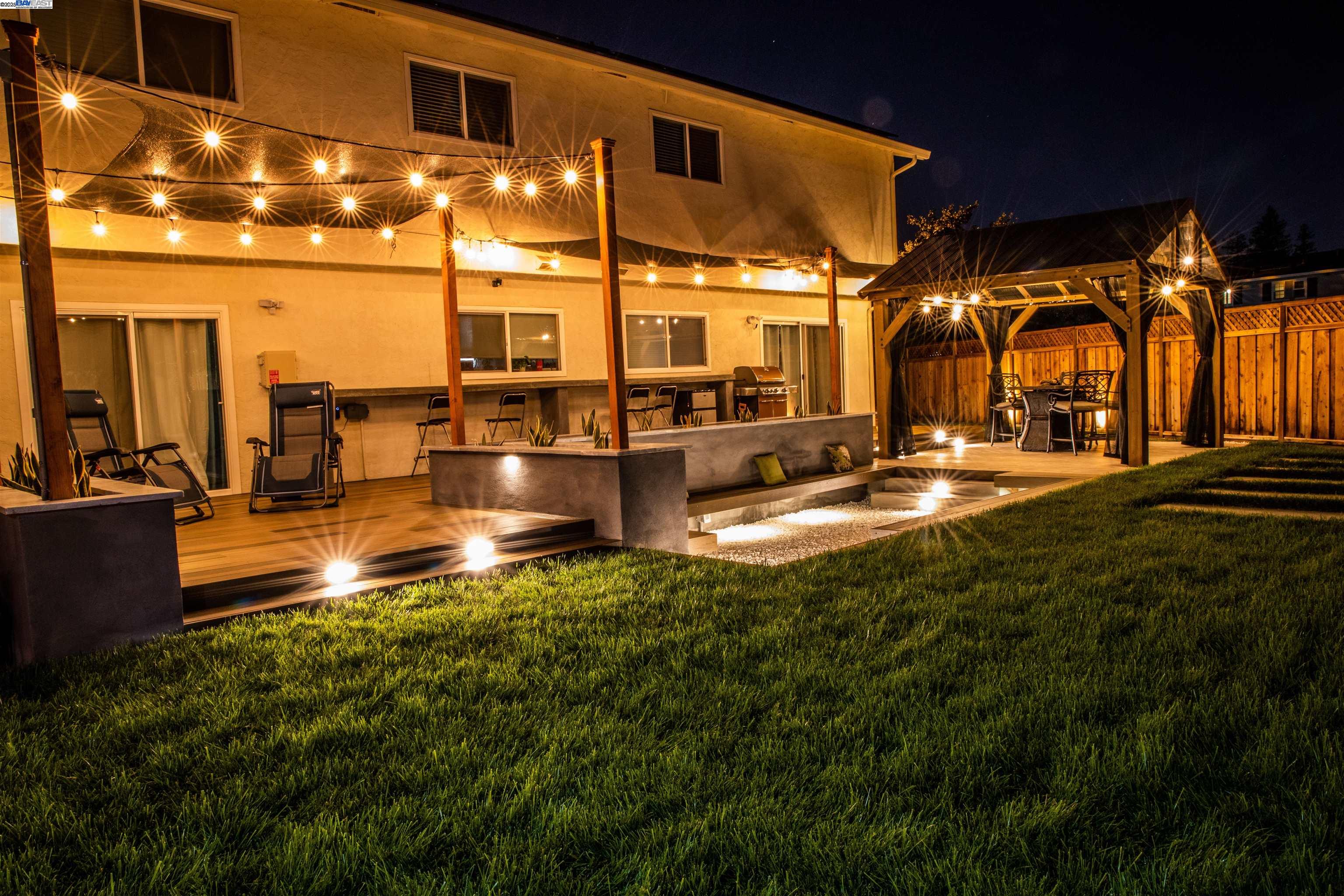 Detail Gallery Image 17 of 17 For 1019 Lenor Way, San Jose,  CA 95128 - 5 Beds | 2/1 Baths