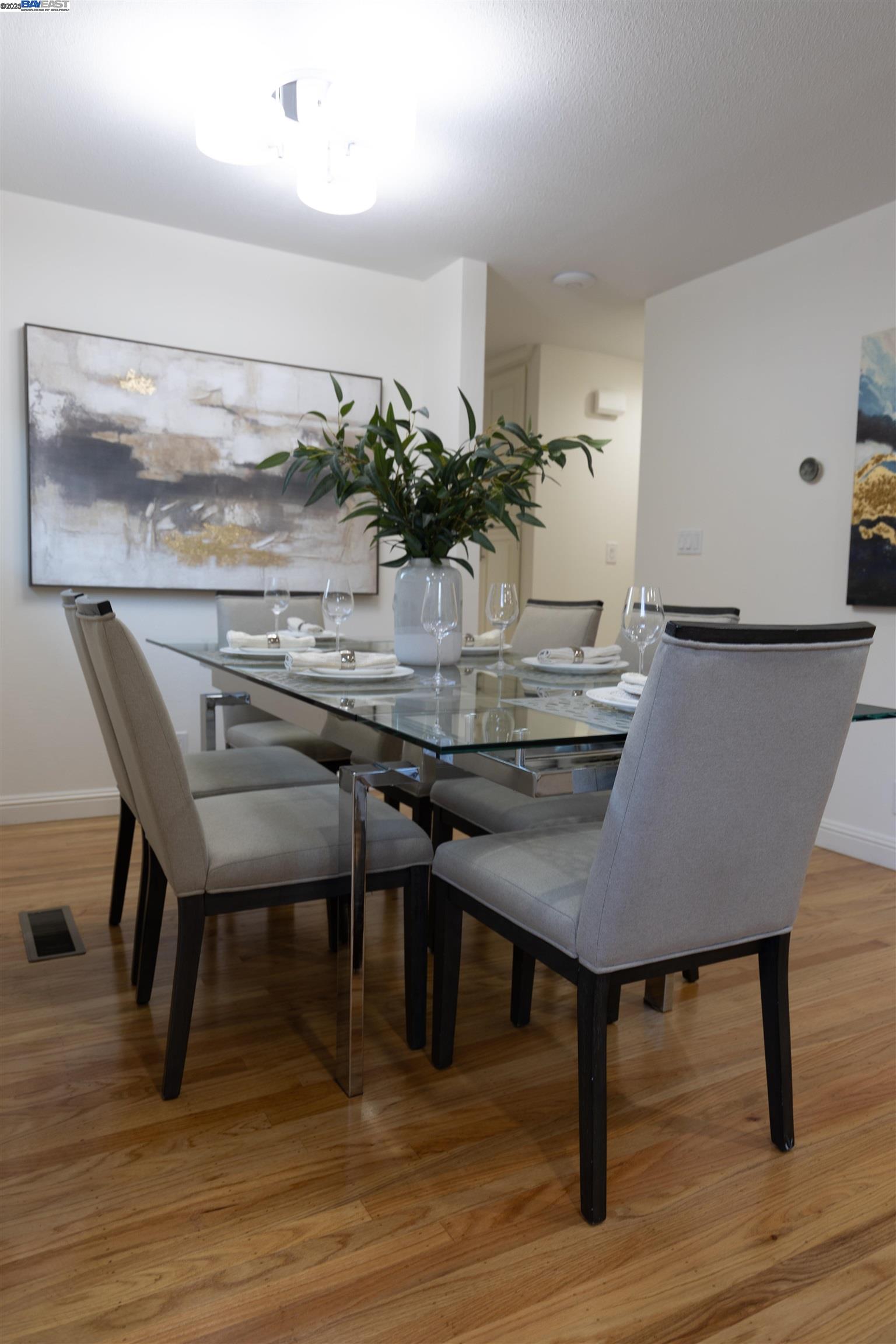 Detail Gallery Image 3 of 17 For 1019 Lenor Way, San Jose,  CA 95128 - 5 Beds | 2/1 Baths