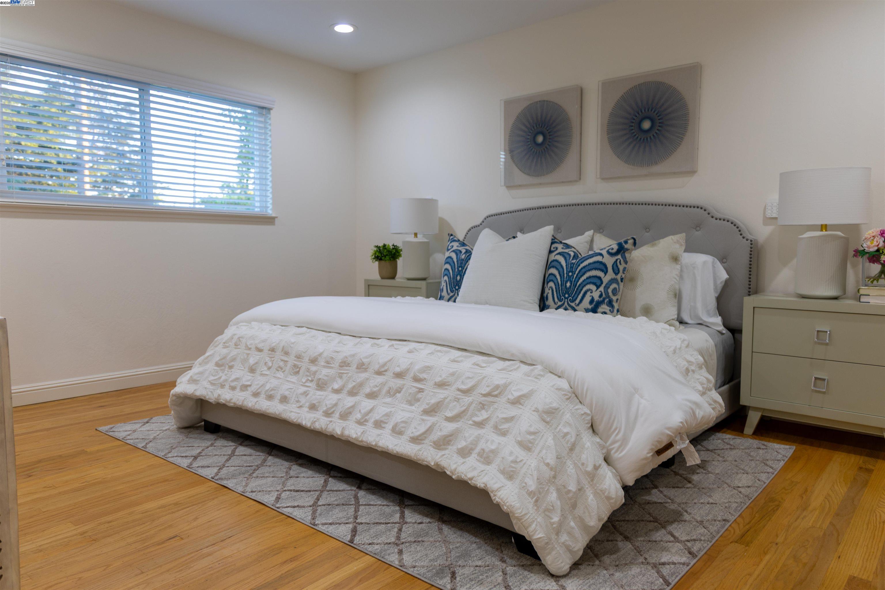 Detail Gallery Image 9 of 17 For 1019 Lenor Way, San Jose,  CA 95128 - 5 Beds | 2/1 Baths