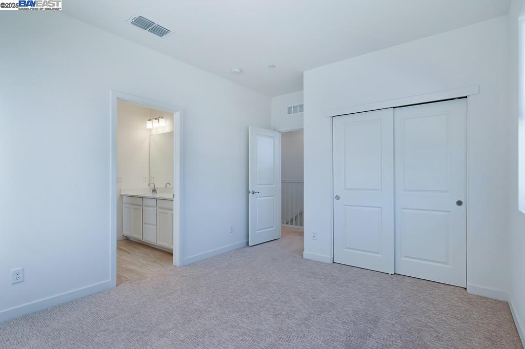 Detail Gallery Image 19 of 40 For 2816 Earthened Walk, Sacramento,  CA 95833 - 3 Beds | 3 Baths