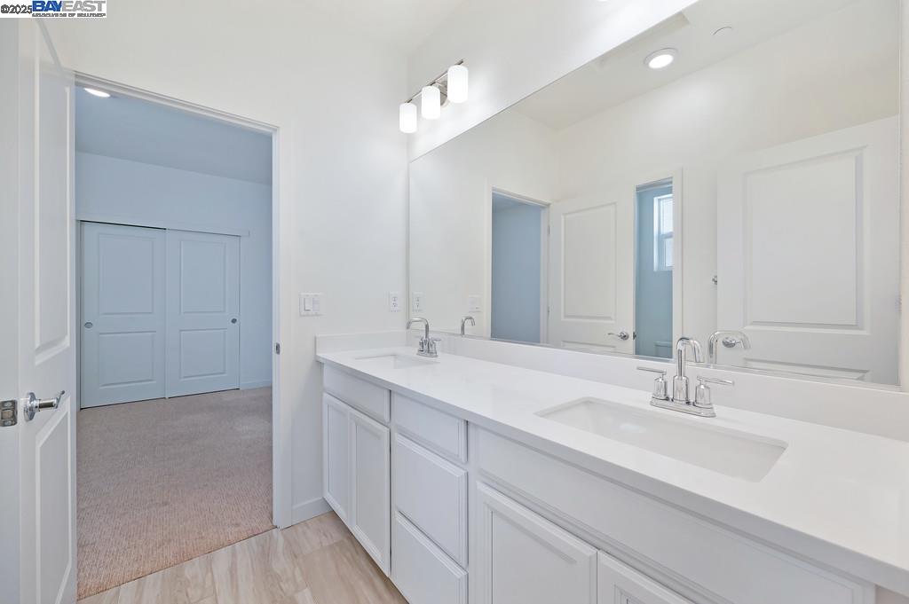 Detail Gallery Image 20 of 40 For 2816 Earthened Walk, Sacramento,  CA 95833 - 3 Beds | 3 Baths