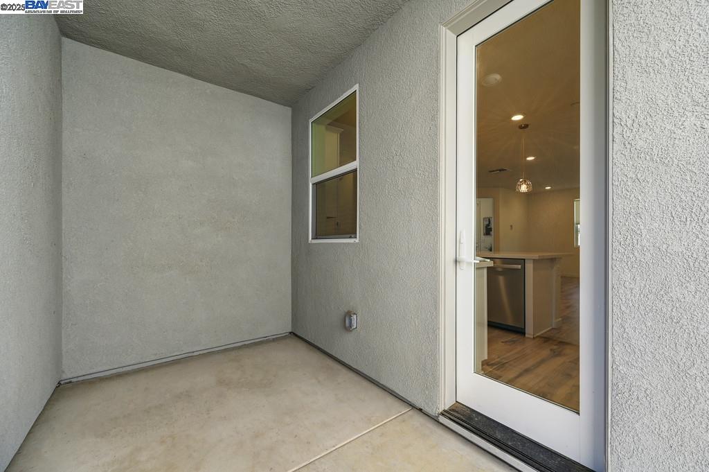 Detail Gallery Image 34 of 40 For 2816 Earthened Walk, Sacramento,  CA 95833 - 3 Beds | 3 Baths