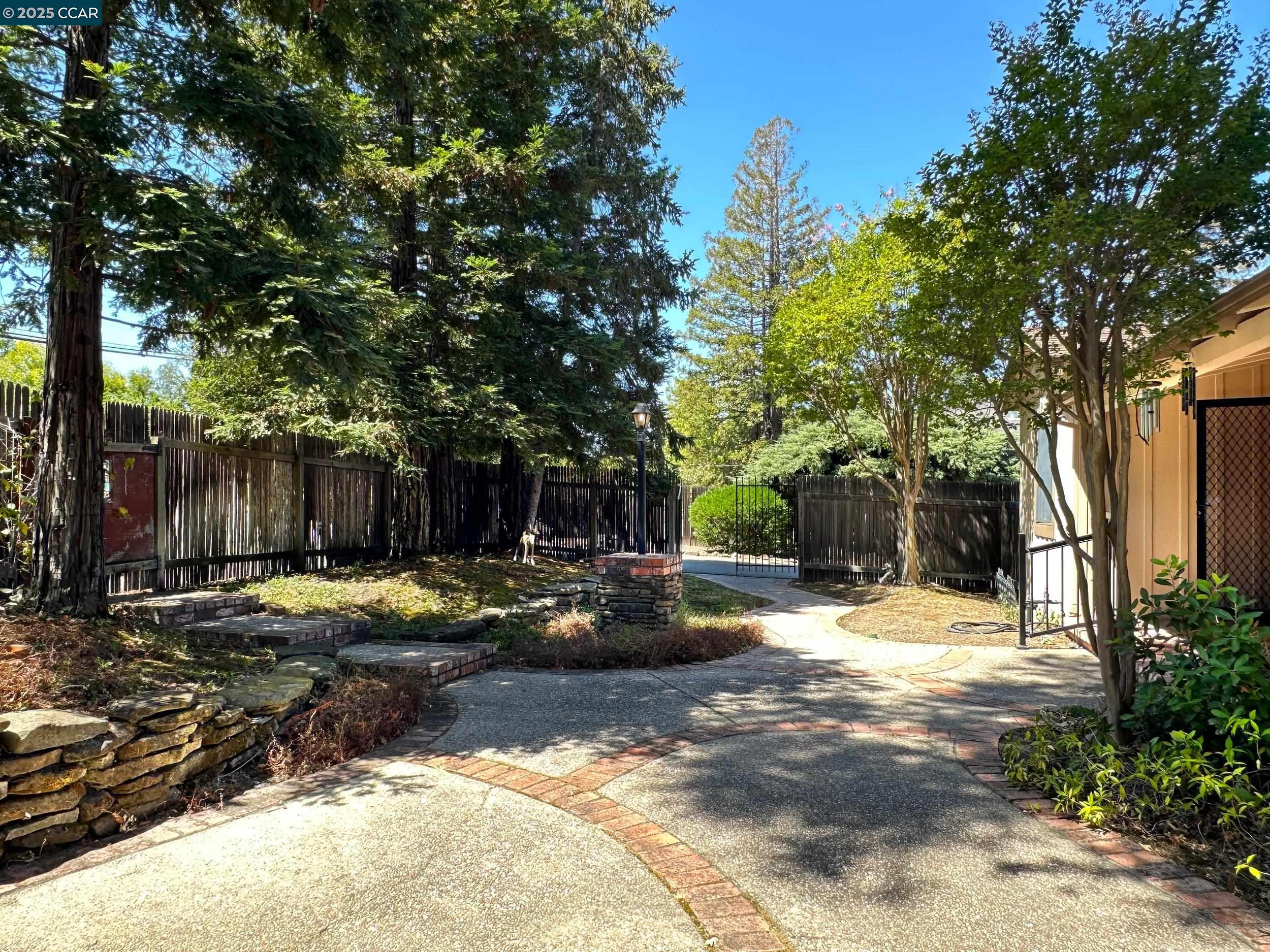 Detail Gallery Image 31 of 60 For 2128 San Miguel Dr, Walnut Creek,  CA 94596 - 4 Beds | 2 Baths