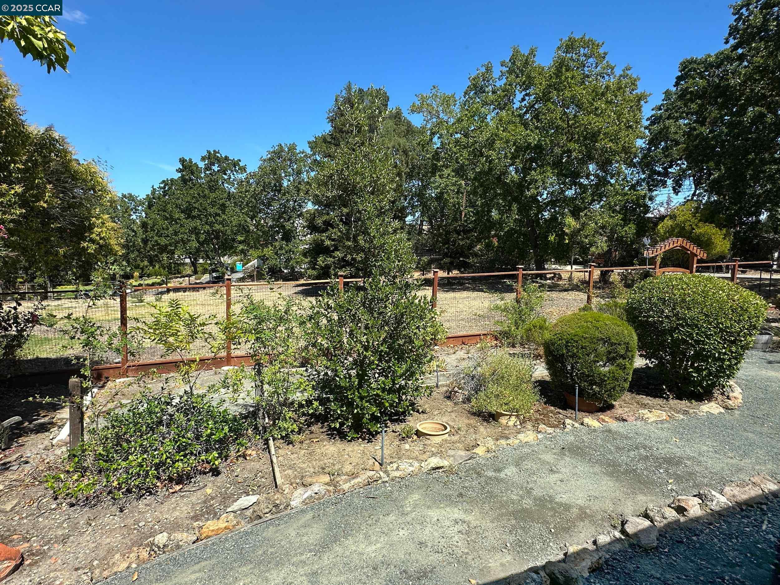 Detail Gallery Image 44 of 60 For 2128 San Miguel Dr, Walnut Creek,  CA 94596 - 4 Beds | 2 Baths