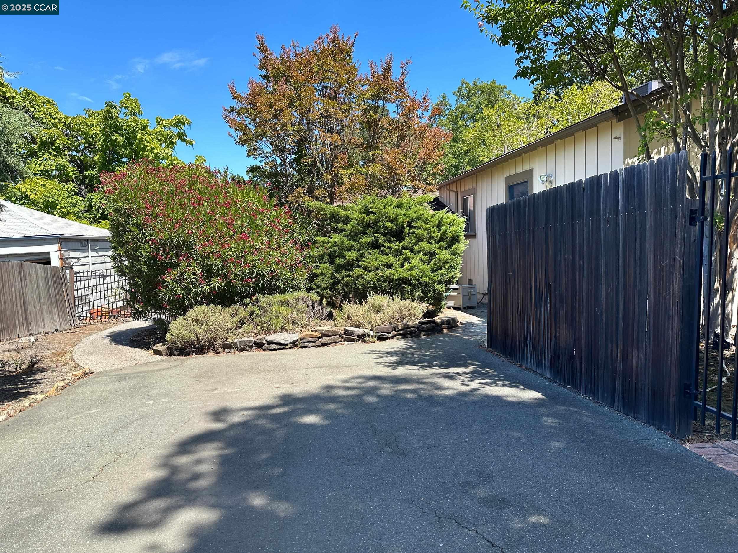 Detail Gallery Image 46 of 60 For 2128 San Miguel Dr, Walnut Creek,  CA 94596 - 4 Beds | 2 Baths
