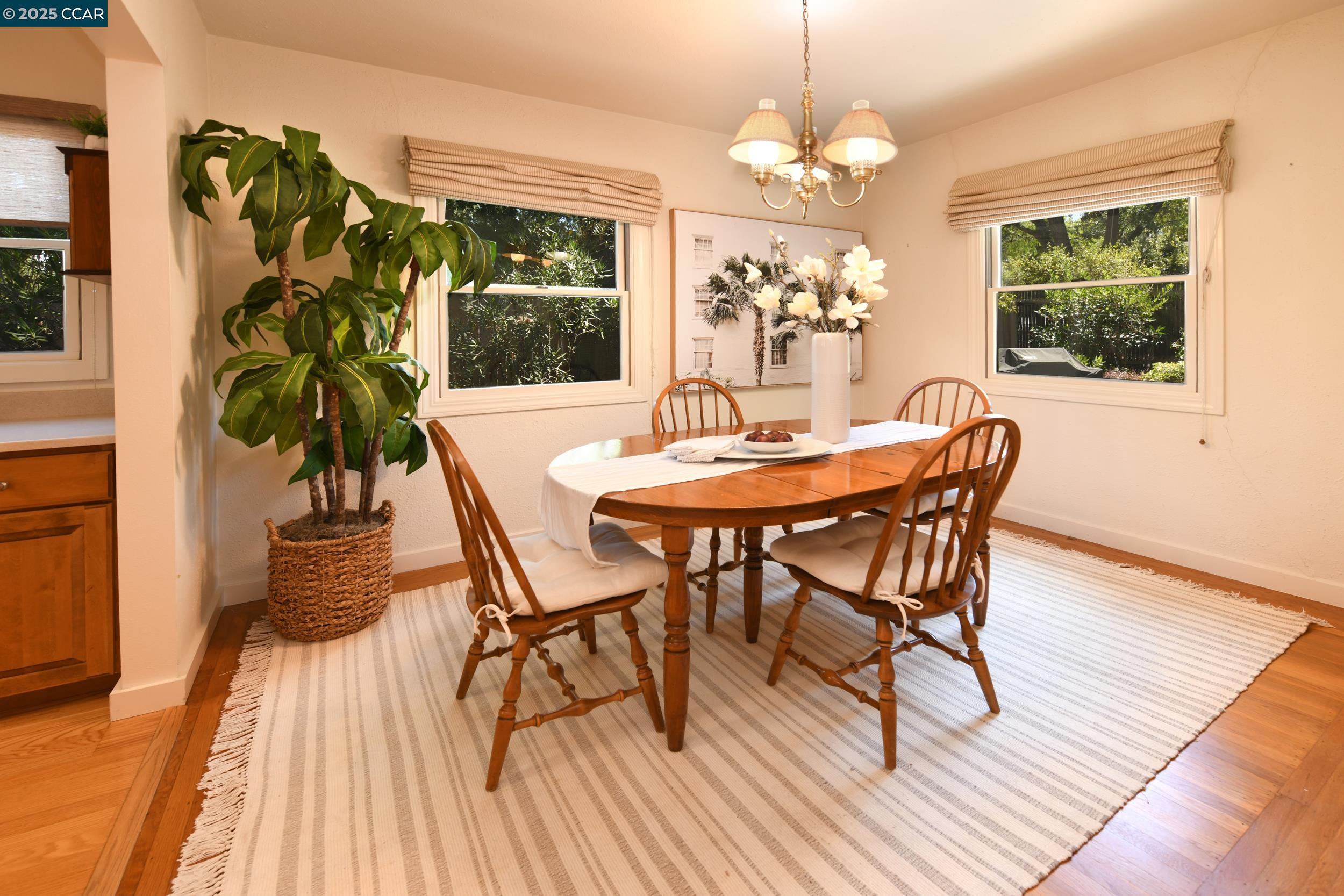 Detail Gallery Image 6 of 60 For 2128 San Miguel Dr, Walnut Creek,  CA 94596 - 4 Beds | 2 Baths