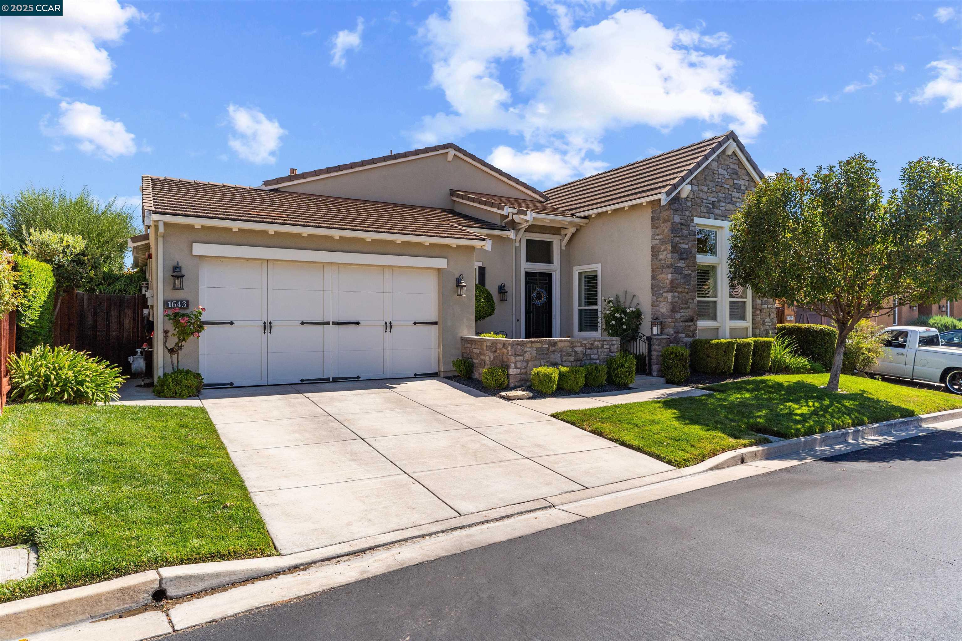 Detail Gallery Image 2 of 60 For 1643 Gamay Lane, Brentwood,  CA 94513 - 2 Beds | 2/1 Baths