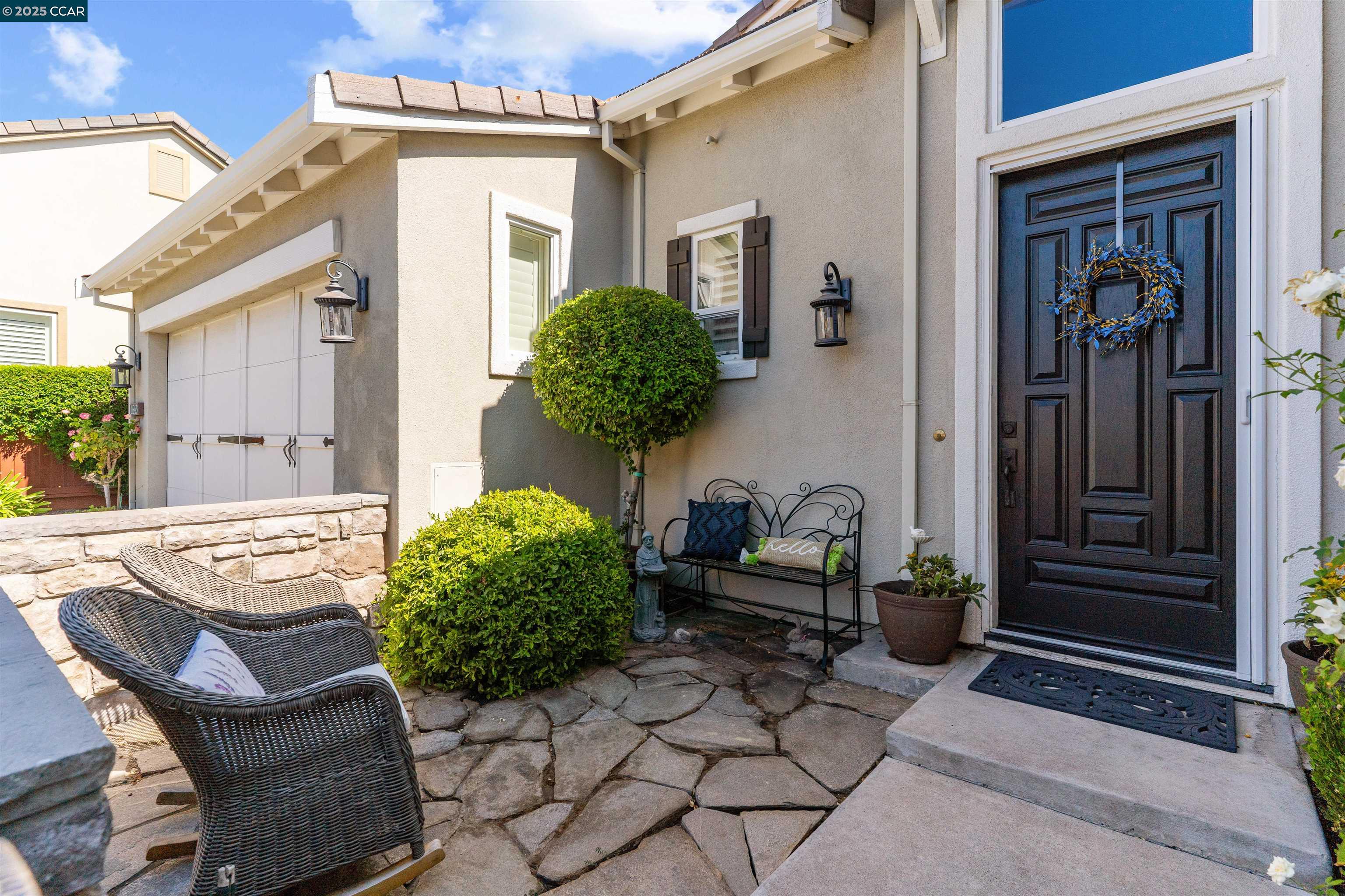 Detail Gallery Image 3 of 60 For 1643 Gamay Lane, Brentwood,  CA 94513 - 2 Beds | 2/1 Baths
