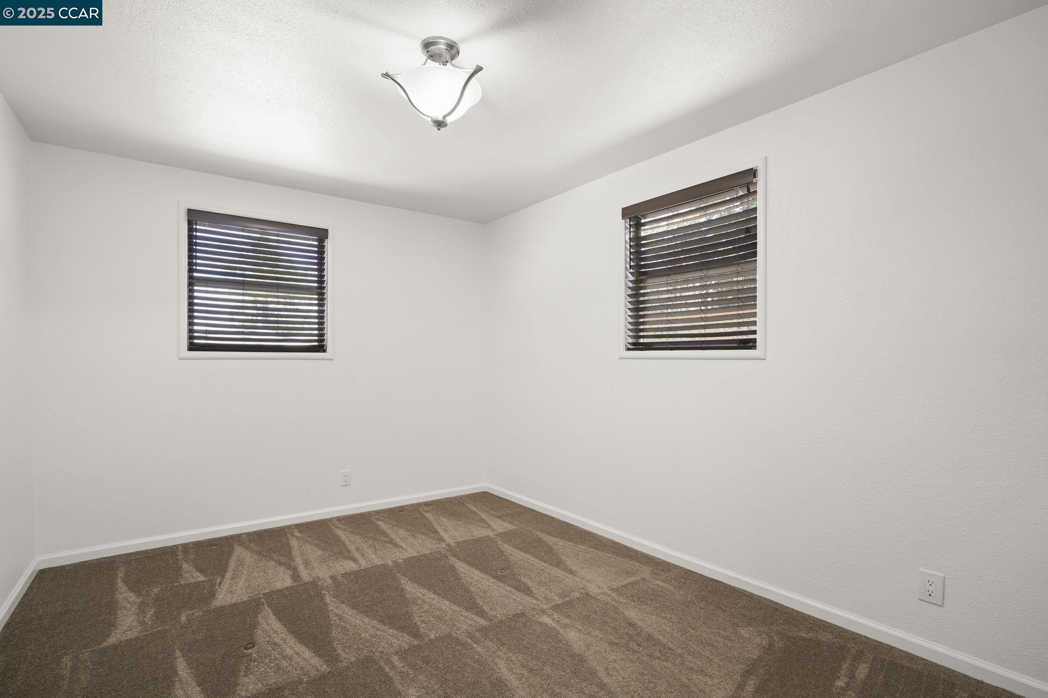 Detail Gallery Image 12 of 20 For 1942 Jacqueline Way, Concord,  CA 94519-1718 - 3 Beds | 1 Baths