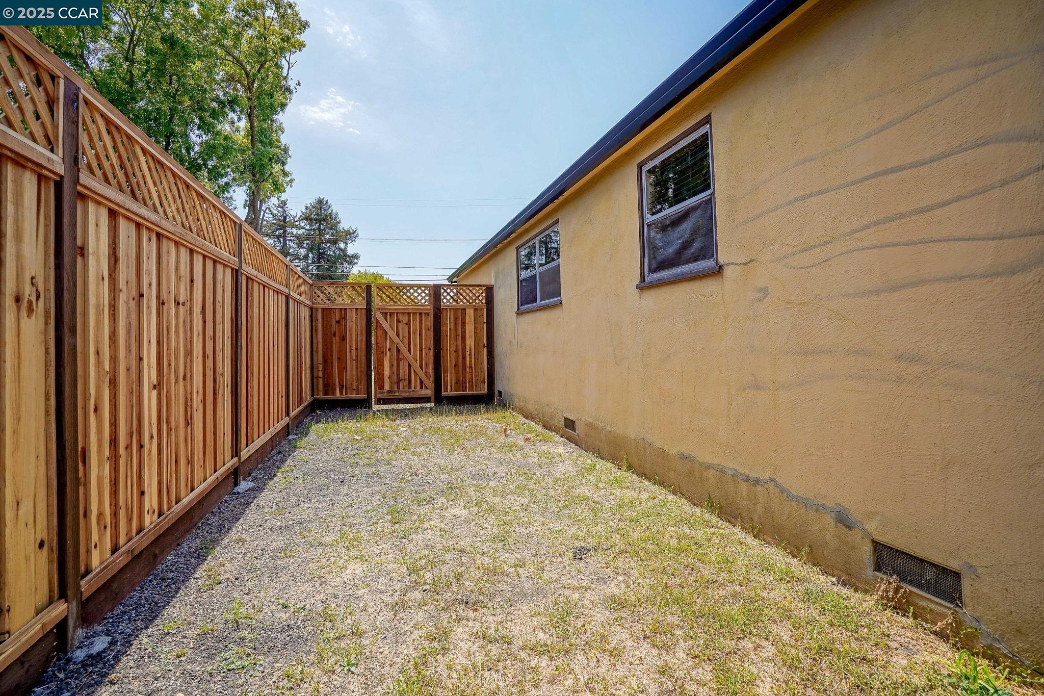 Detail Gallery Image 20 of 20 For 1942 Jacqueline Way, Concord,  CA 94519-1718 - 3 Beds | 1 Baths